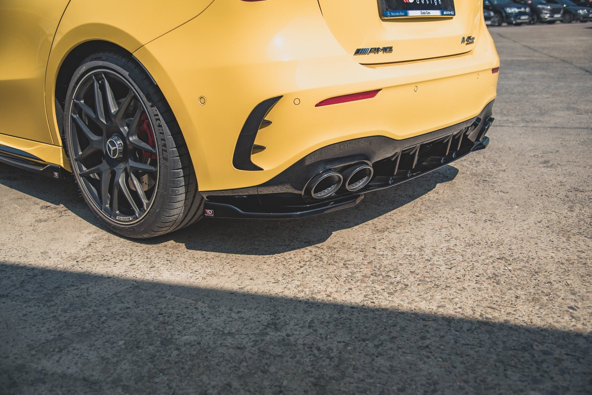 Heck Ansatz Flaps Diffusor für Mercedes-AMG A 45 S W177 schwarz Hochglanz