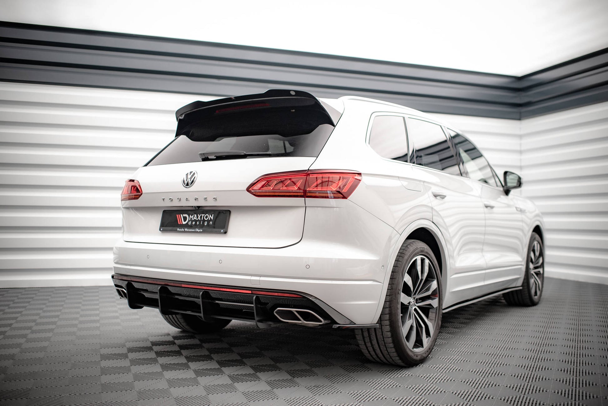 Spoiler CAP für Volkswagen Touareg R-Line Mk3 Carbon Look