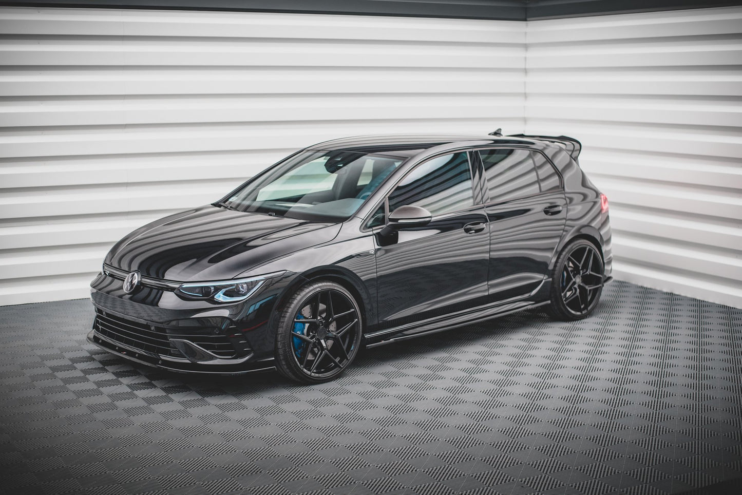 Seitenschweller Ansatz für V.1 für Volkswagen Golf R Mk8 schwarz matt