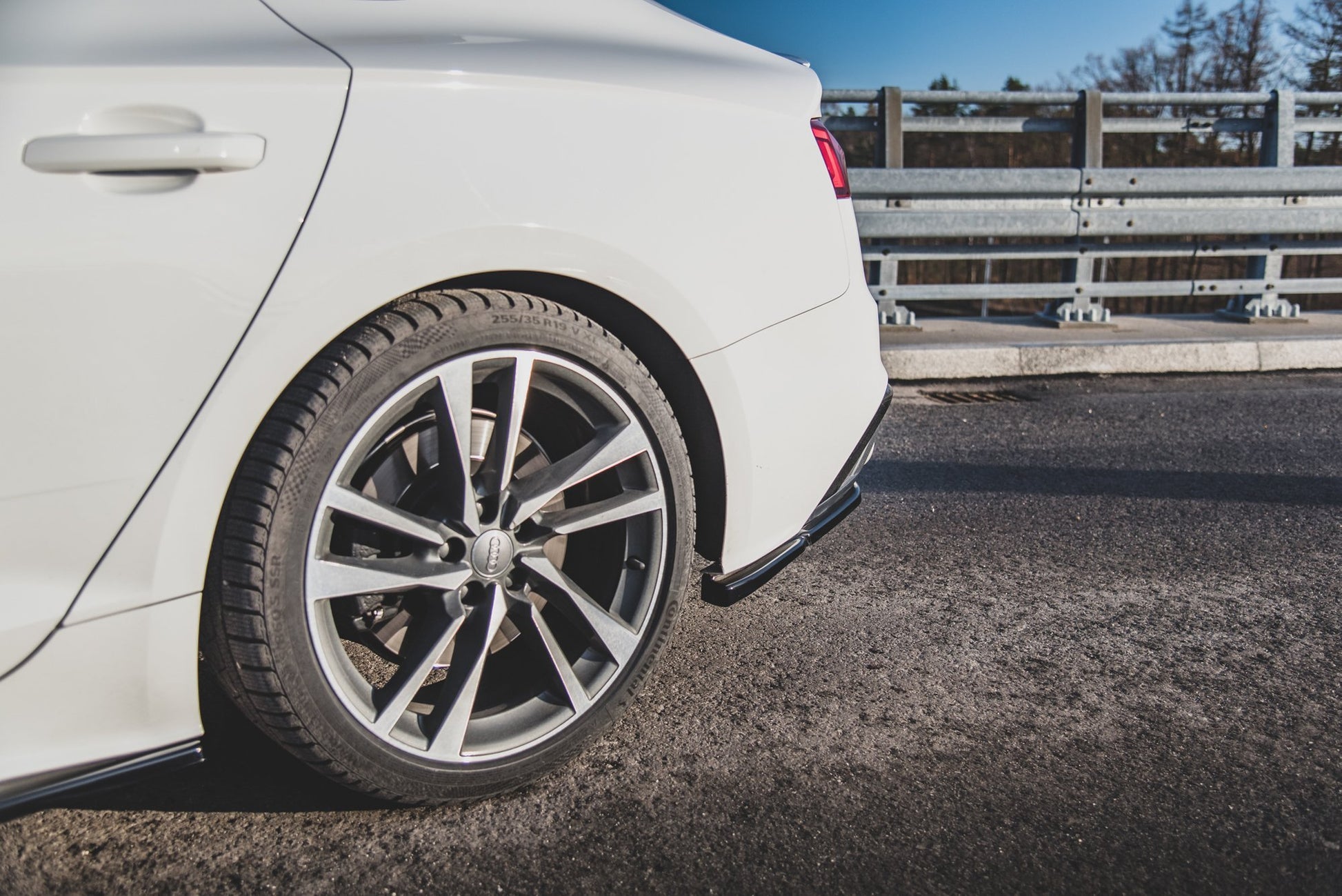 Heck Ansatz Flaps Diffusor für Audi S5 Sportback F5 Facelift Carbon Look