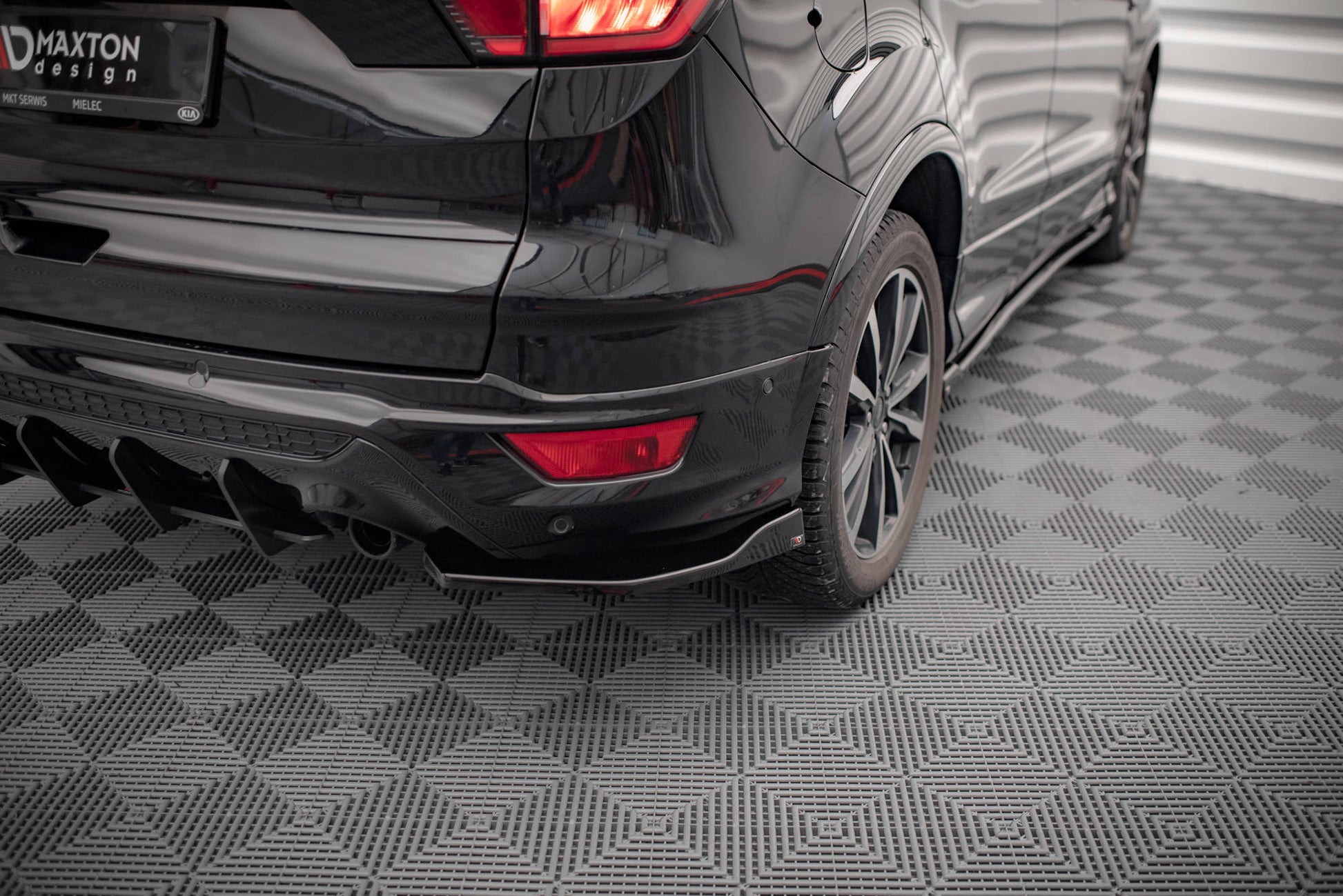 Heck Ansatz Flaps Diffusor für Ford Escape ST-Line Mk3 schwarz matt