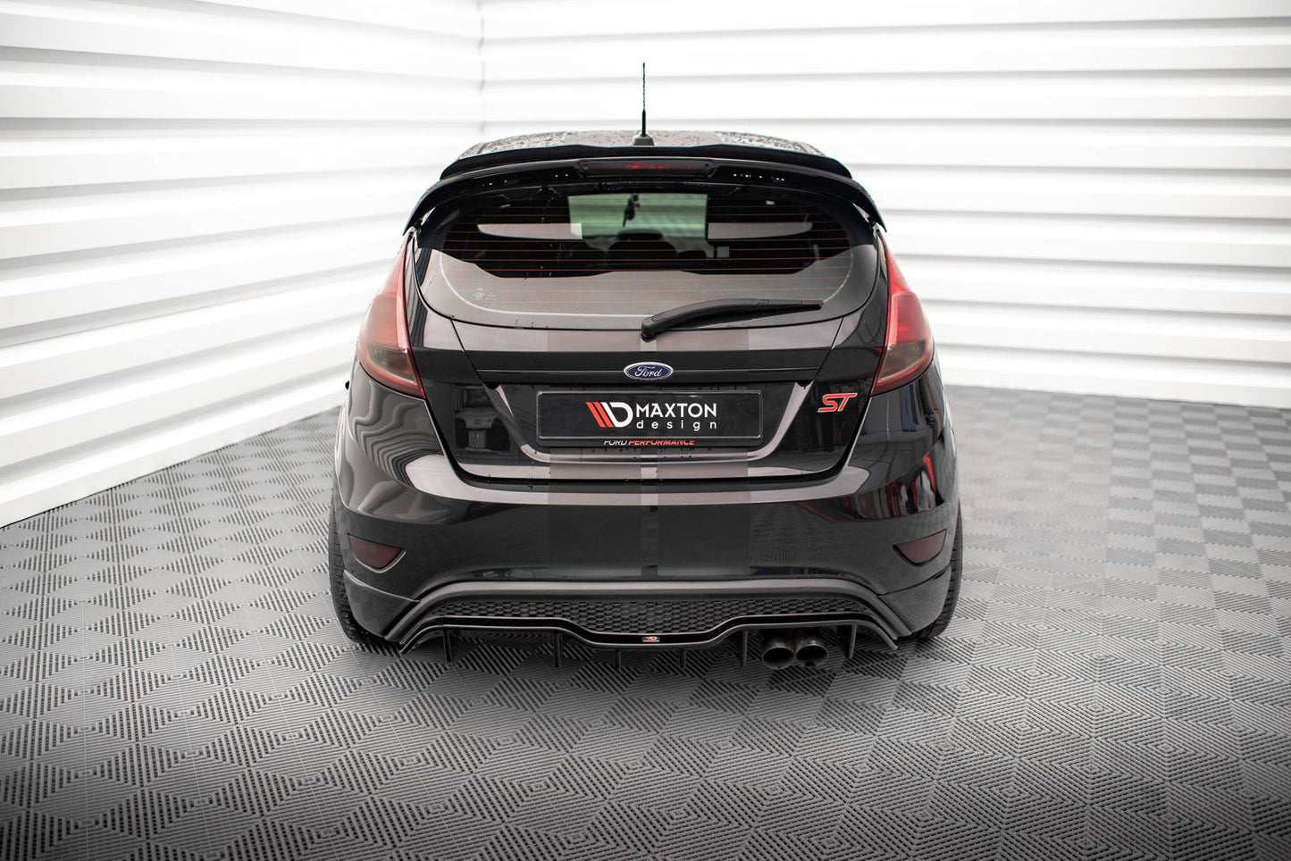Diffusor Heck Ansatz für Ford Fiesta ST (5-Türige version) Mk7 Facelift schwarz Hochglanz