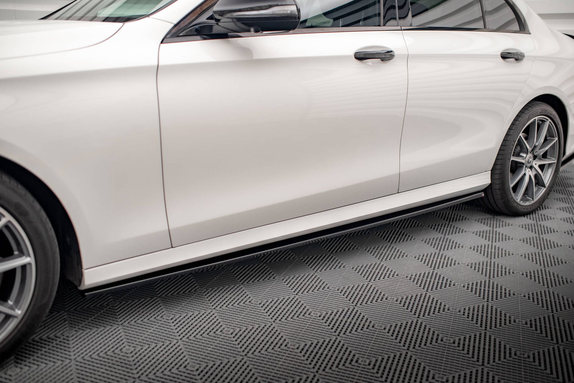 Seitenschweller Ansatz für Mercedes-Benz E AMG-Line W213 Facelift Carbon Look