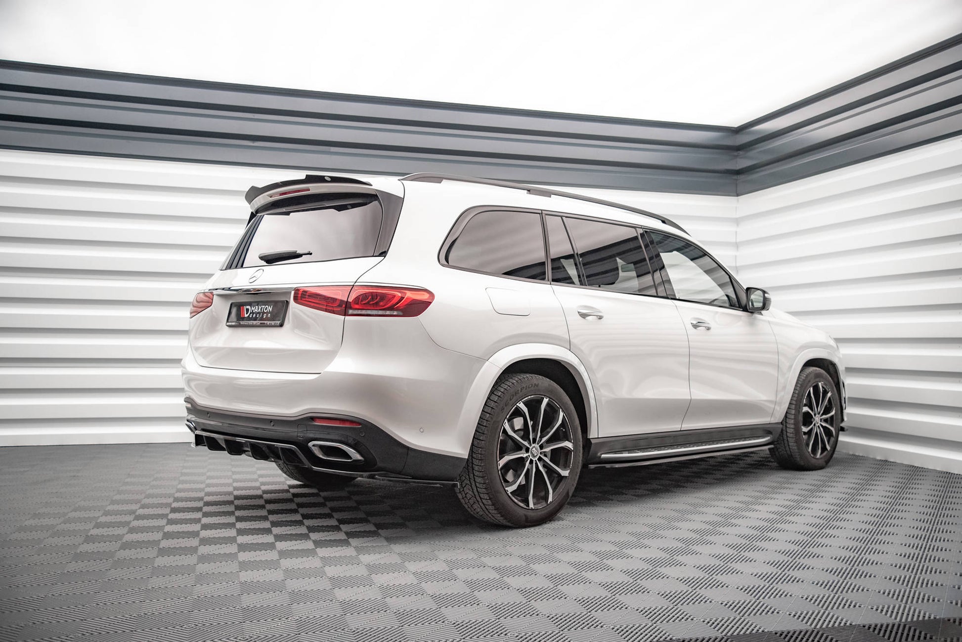 Mittlerer Diffusor Heck Ansatz DTM Look für Mercedes-Benz GLS AMG-Line X167 schwarz matt