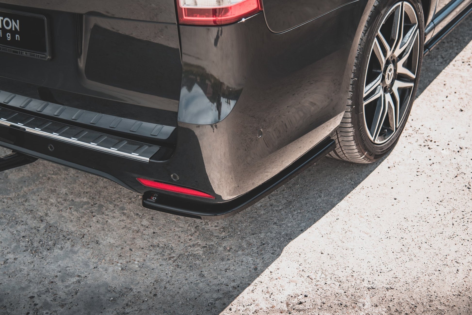 Heck Ansatz Flaps Diffusor V.1 für Mercedes-Benz V-Klasse AMG-Line W447 Facelift schwarz Hochglanz