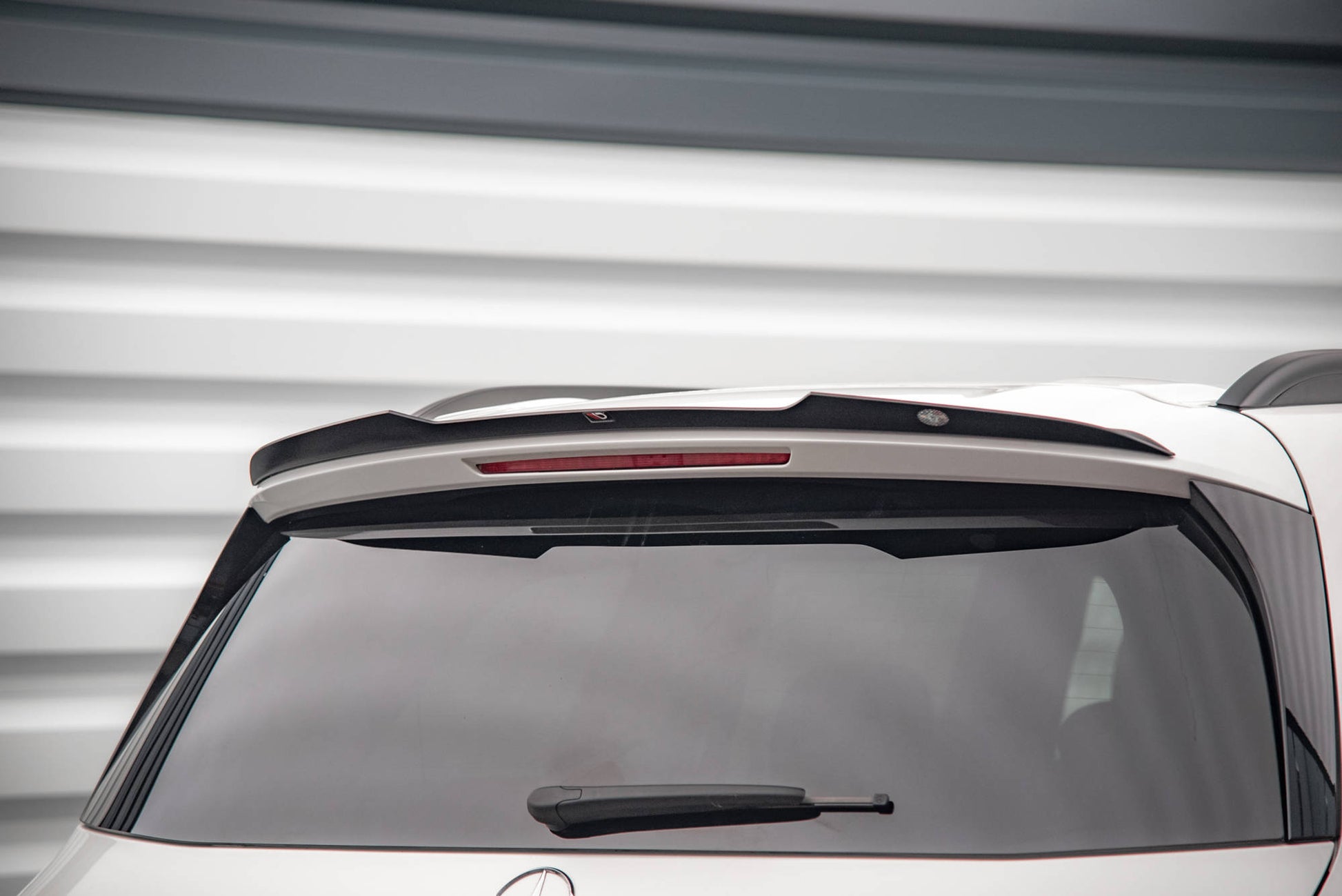 Spoiler CAP für Mercedes-Benz GLS AMG-Line X167 schwarz Hochglanz