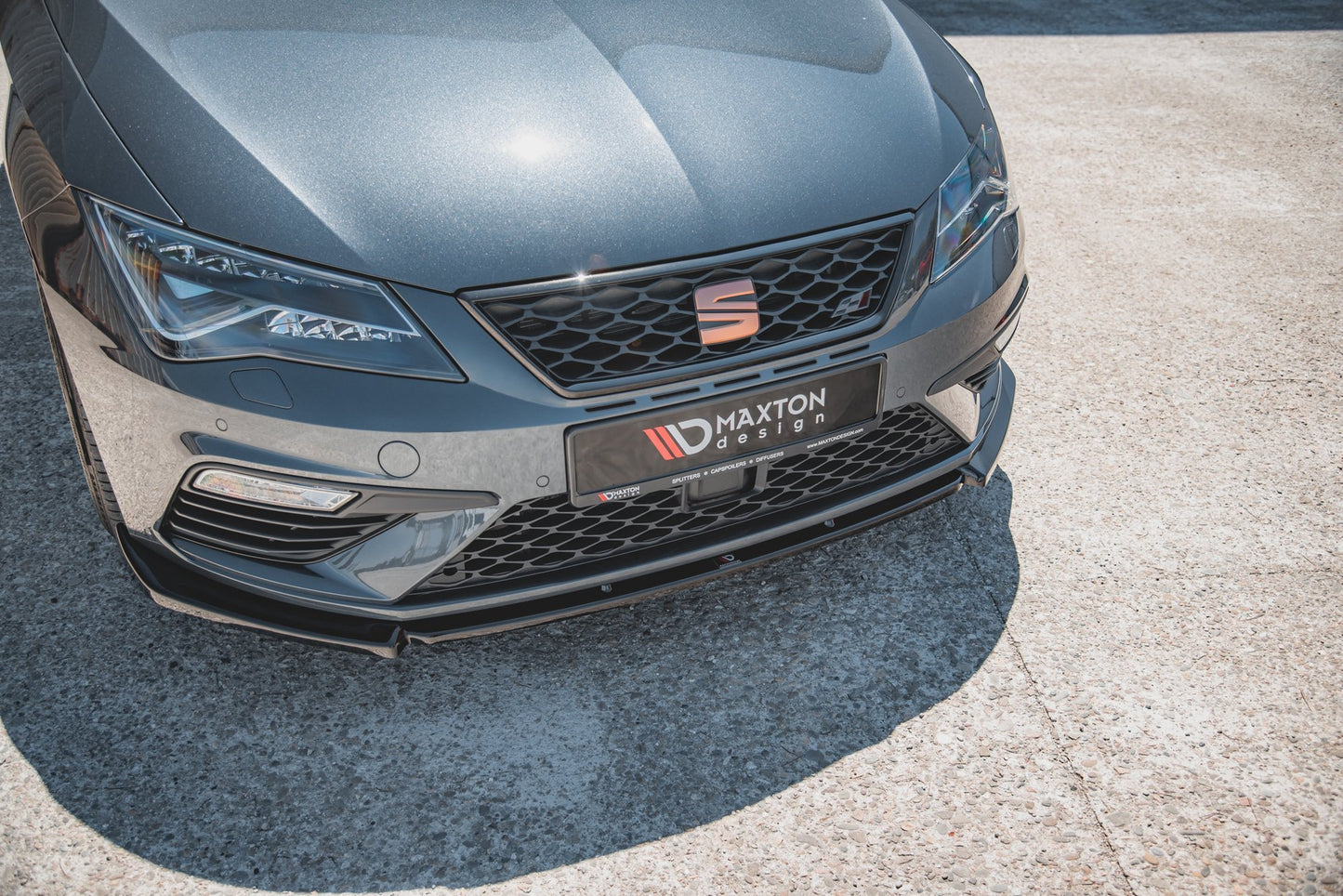 Front Ansatz V.6 für Seat Leon Cupra / FR Mk3 FL schwarz Hochglanz