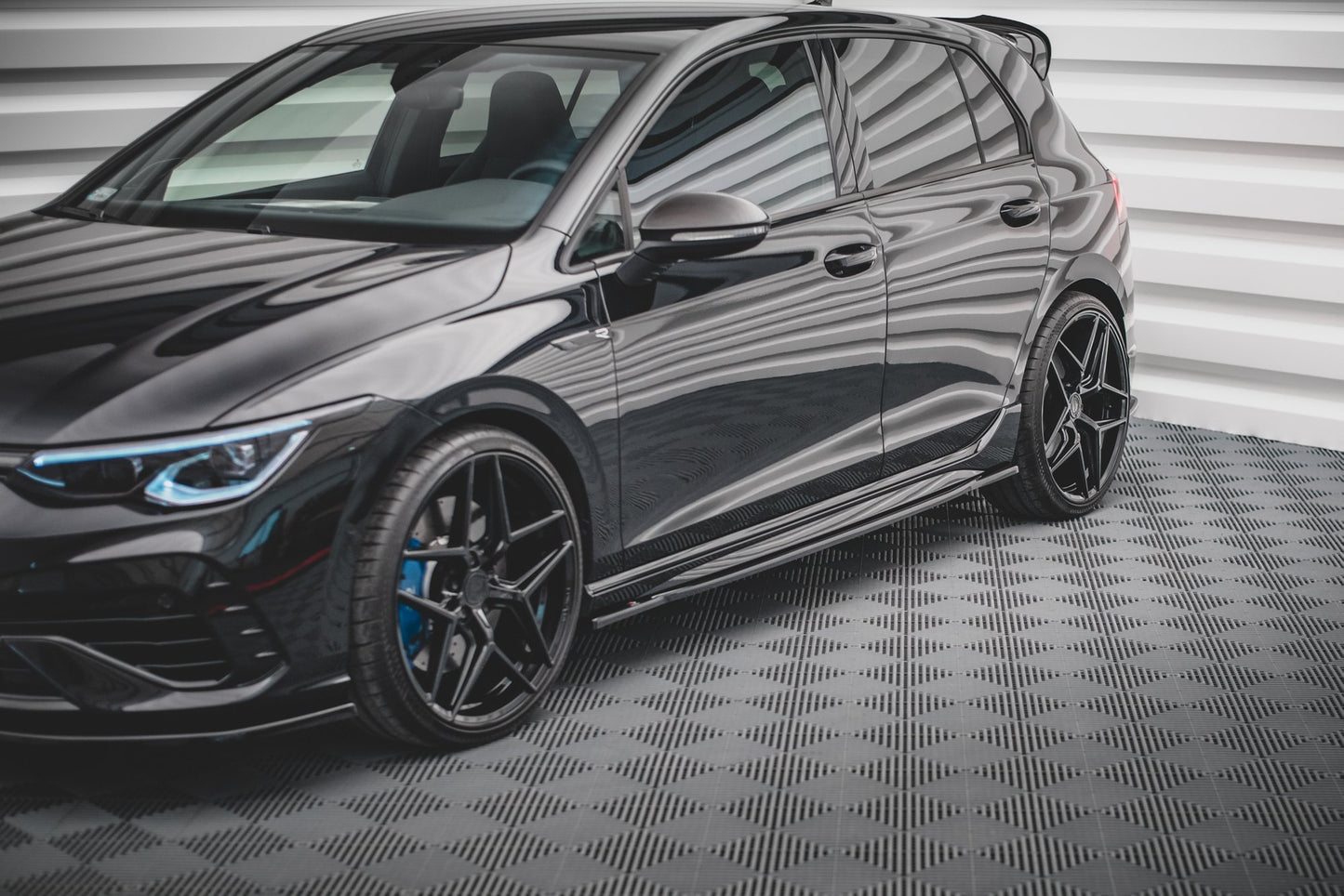 Seitenschweller Ansatz für V.1 für Volkswagen Golf R Mk8 schwarz matt