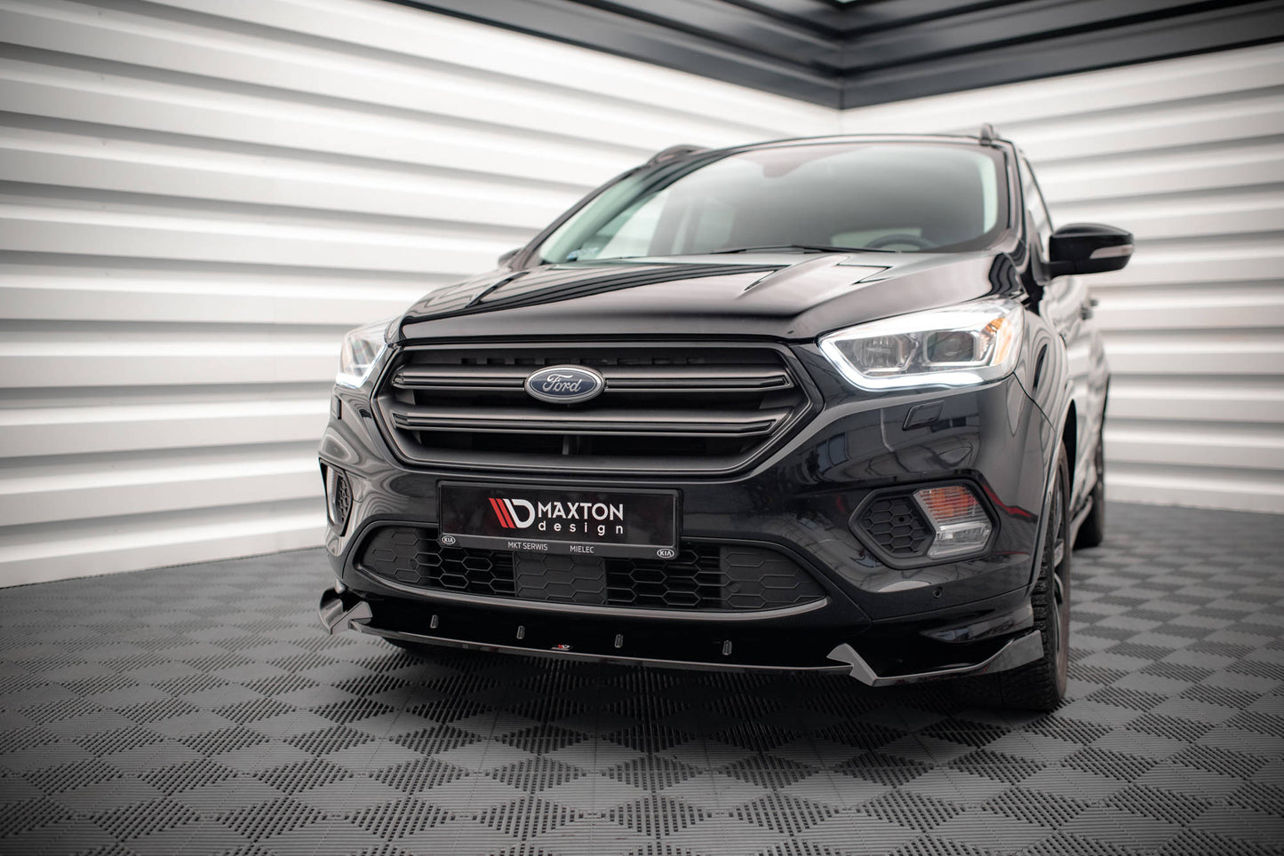 Front Ansatz V.2 für Ford Escape ST-Line Mk3 schwarz Hochglanz