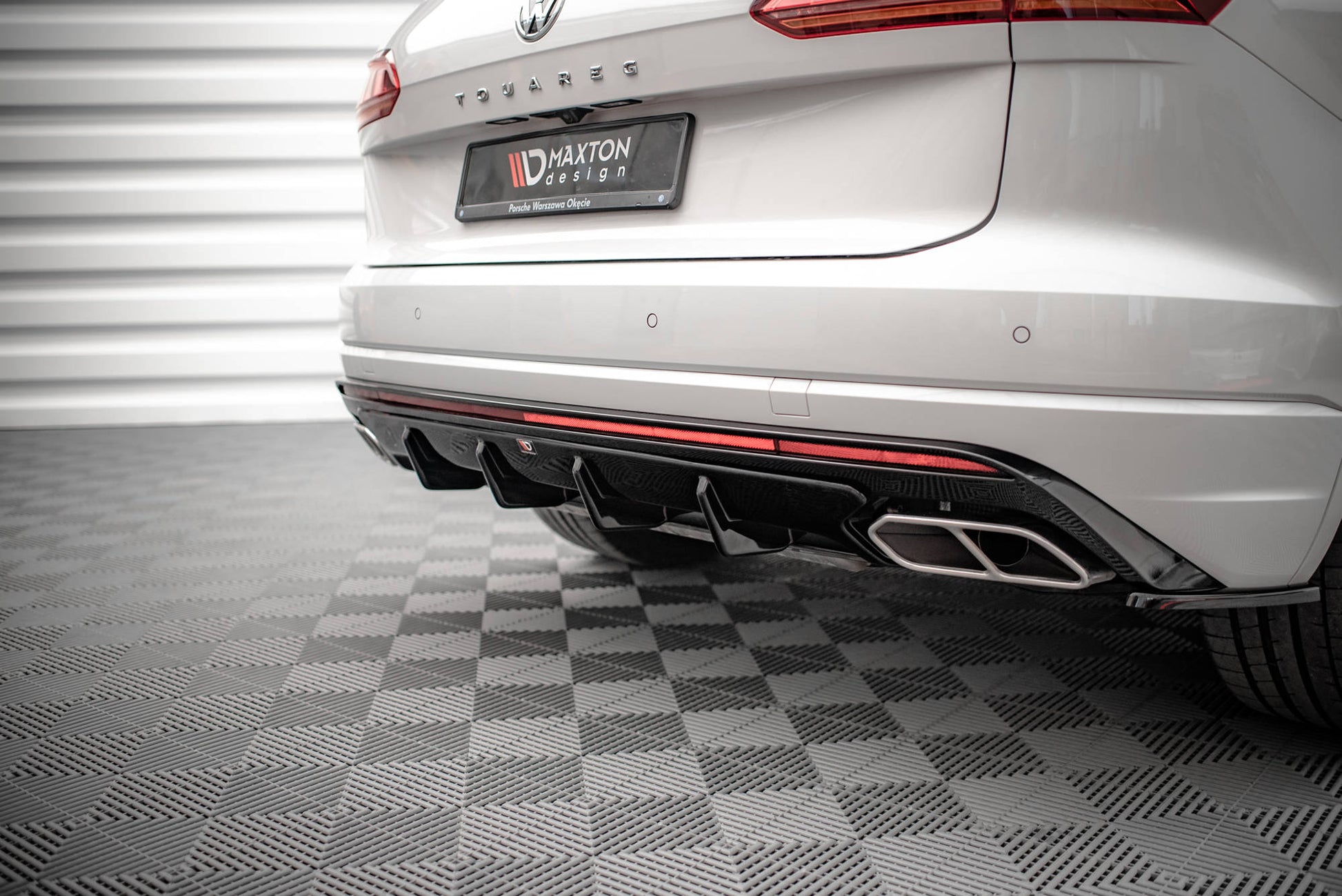 Diffusor Heck Ansatz für Volkswagen Touareg R-line Mk3 schwarz matt