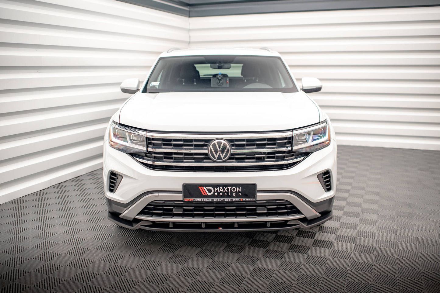 Front Ansatz V.1 für Volkswagen Atlas Cross Sport schwarz Hochglanz