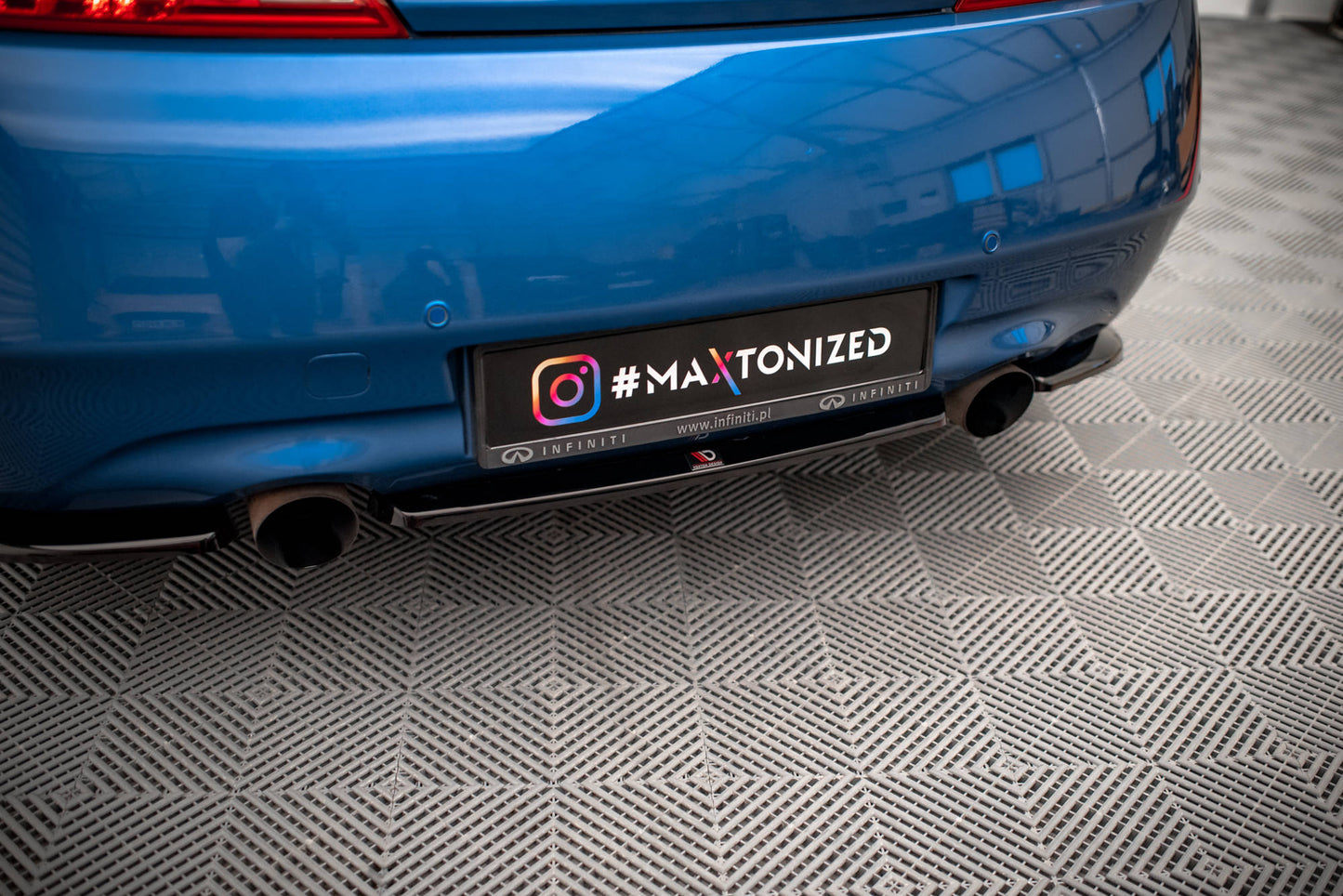 Mittlerer Diffusor Heck Ansatz für Infiniti G37 Coupe schwarz matt
