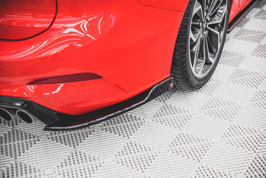 Heck Ansatz Flaps Diffusor V.4 für Ford Focus ST-Line Kombi Mk4 Carbon Look