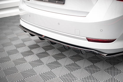 Mittlerer Diffusor Heck Ansatz DTM Look für Skoda Octavia Mk4 Carbon Look