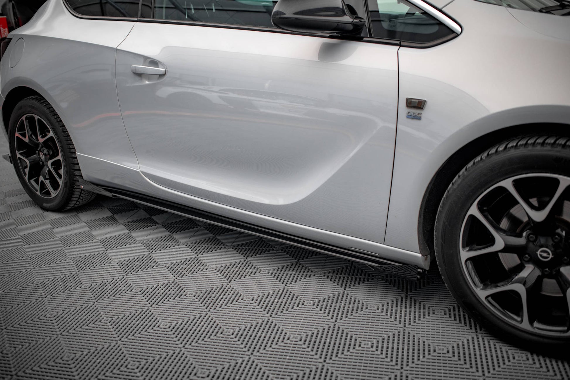 Street Pro Seitenschweller Ansatz für + Flaps Opel Astra GTC OPC-Line J schwarz Hochglanz