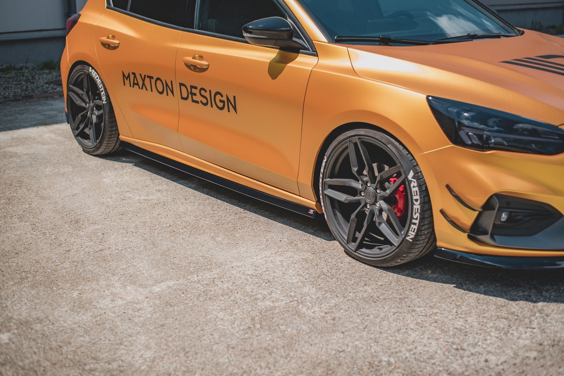 Seitenschweller Ansatz für V.5 Ford Focus ST / ST-Line Mk4 schwarz Hochglanz