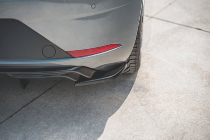 Heck Ansatz Flaps Diffusor für SEAT Leon Mk3 FR Facelift Carbon Look
