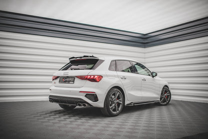 Seitenschweller Ansatz für Audi S3 / A3 S-Line 8Y schwarz Hochglanz