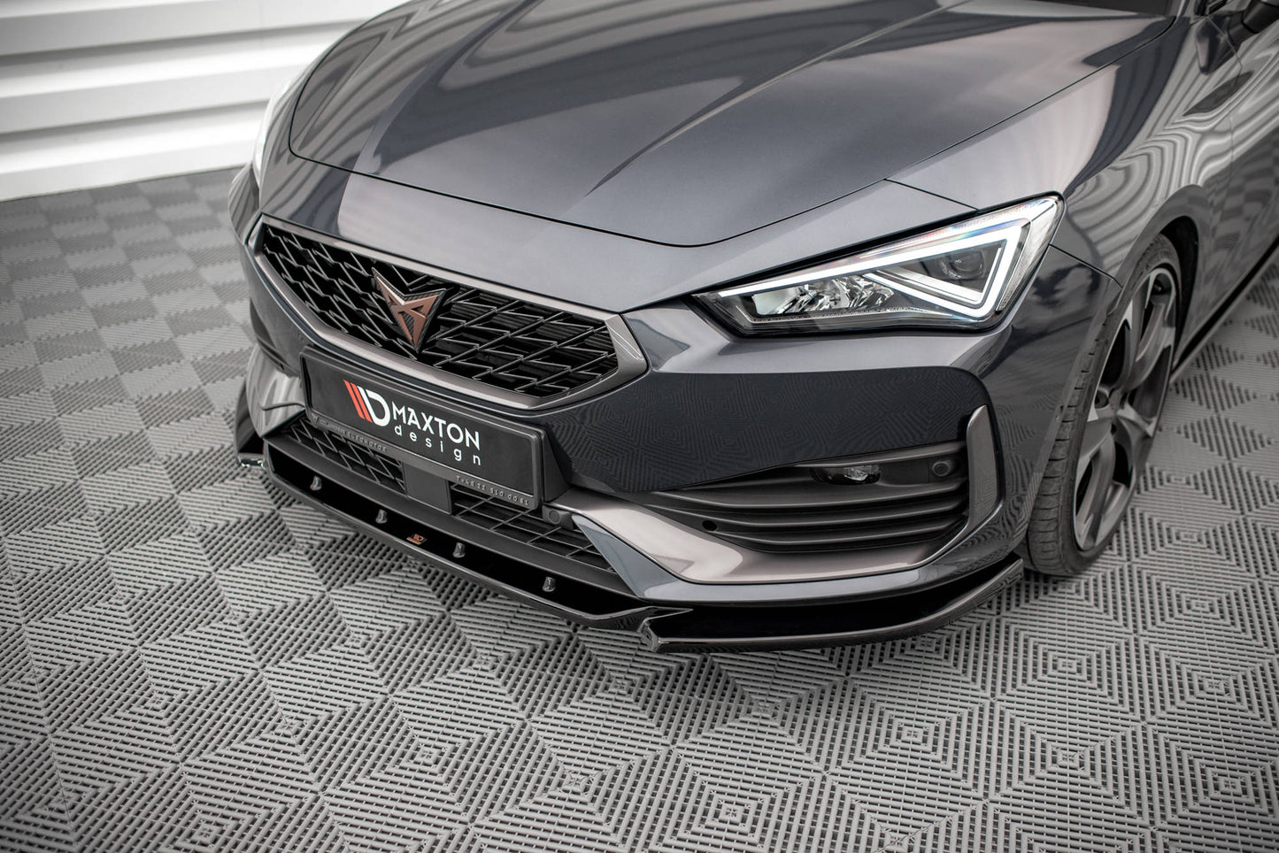 Front Ansatz V.3 für Cupra Leon schwarz matt