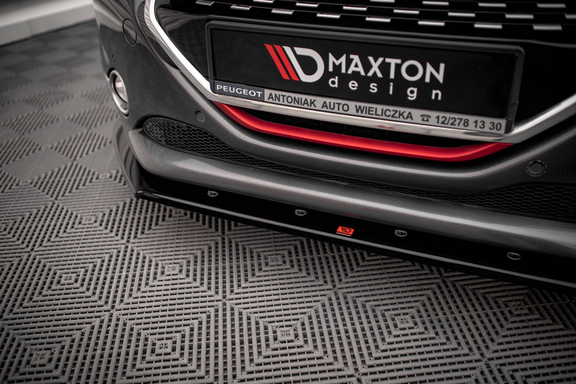 Front Ansatz V.1 für Peugeot 208 GTi Mk1 schwarz matt