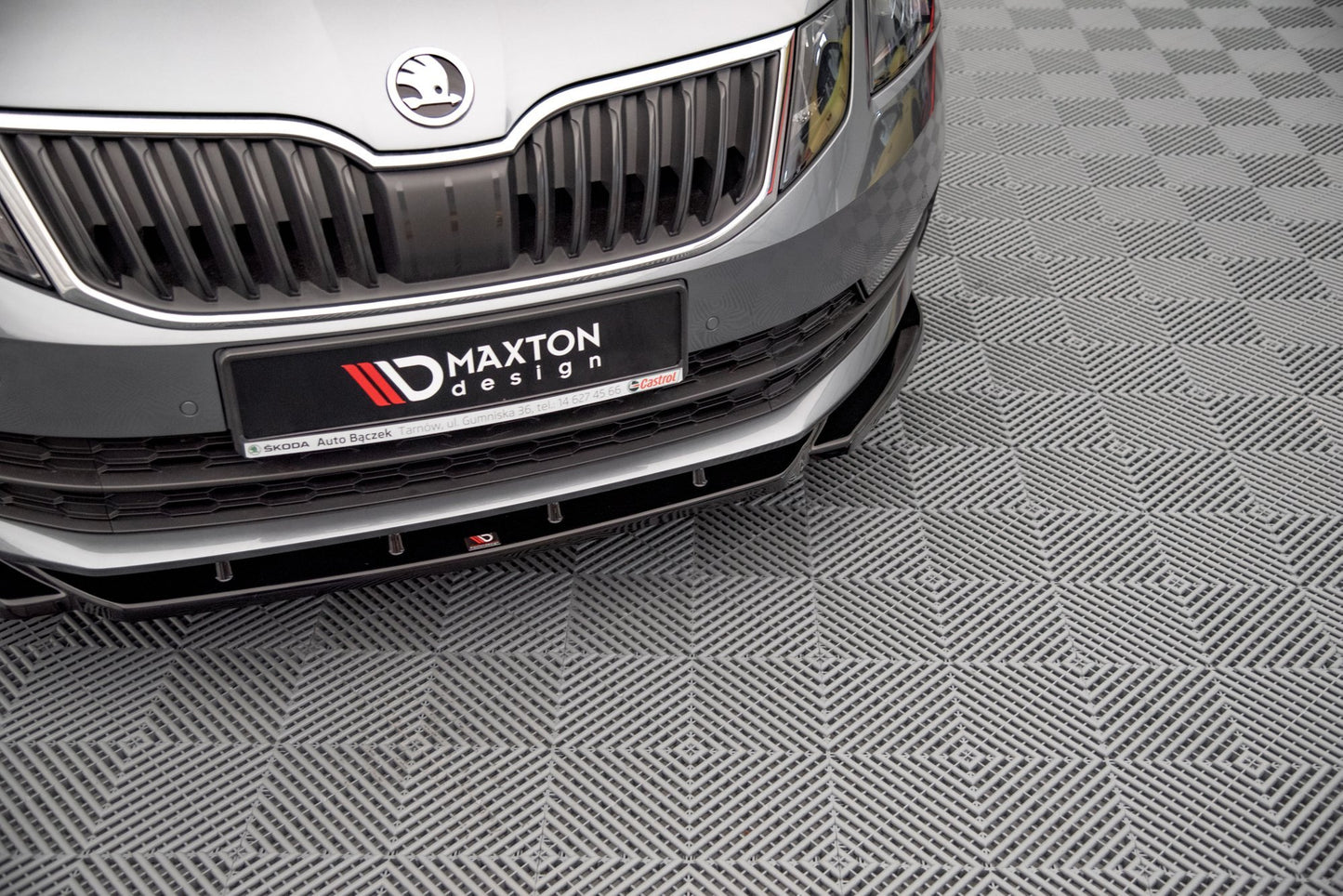 Front Ansatz V.2 für Skoda Octavia Mk3 Facelift schwarz Hochglanz