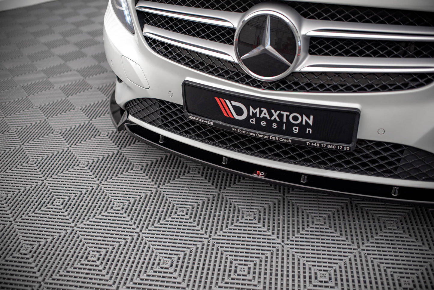Front Ansatz V.1 für Mercedes-Benz A W176 schwarz matt