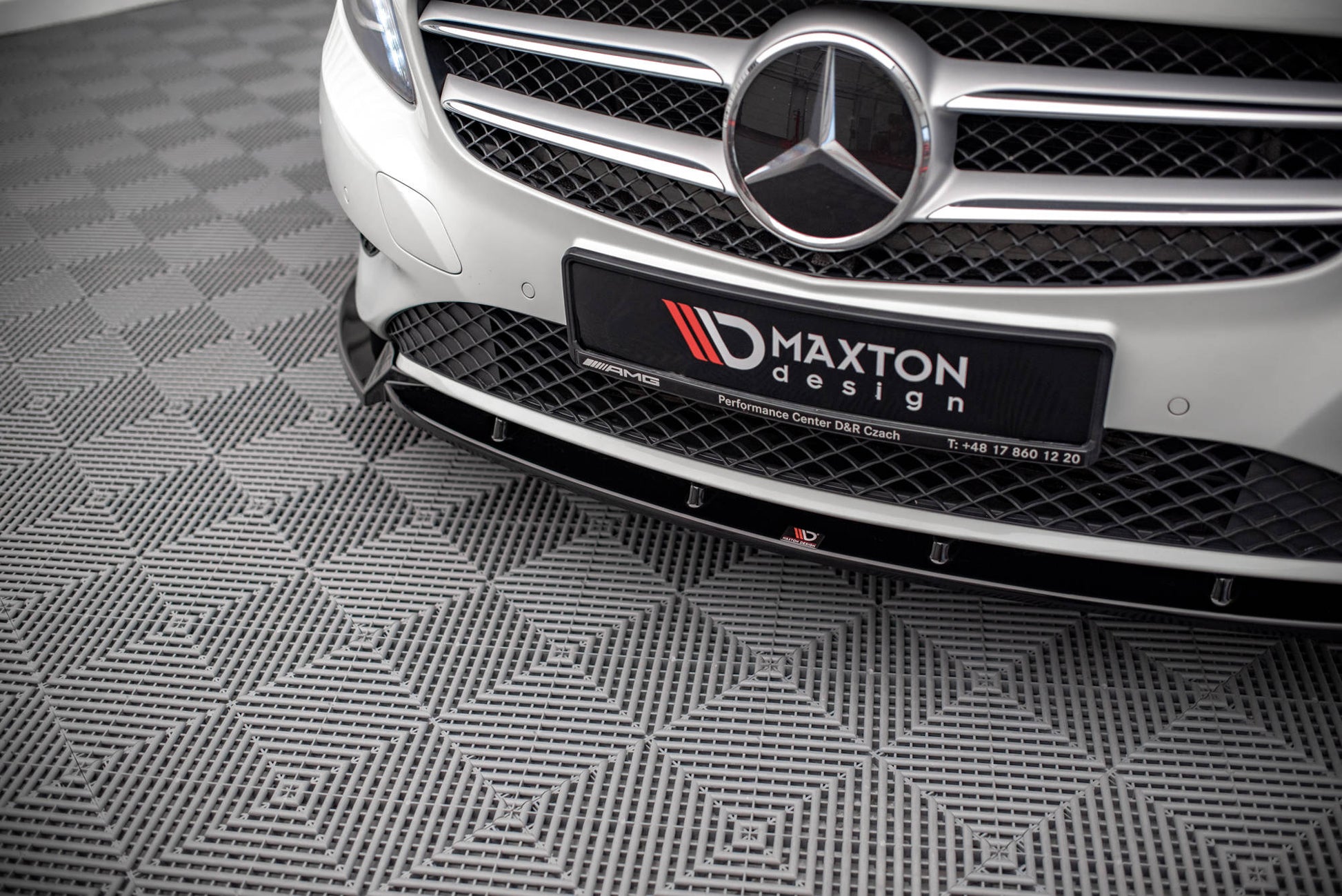 Front Ansatz V.1 für Mercedes-Benz A W176 schwarz matt