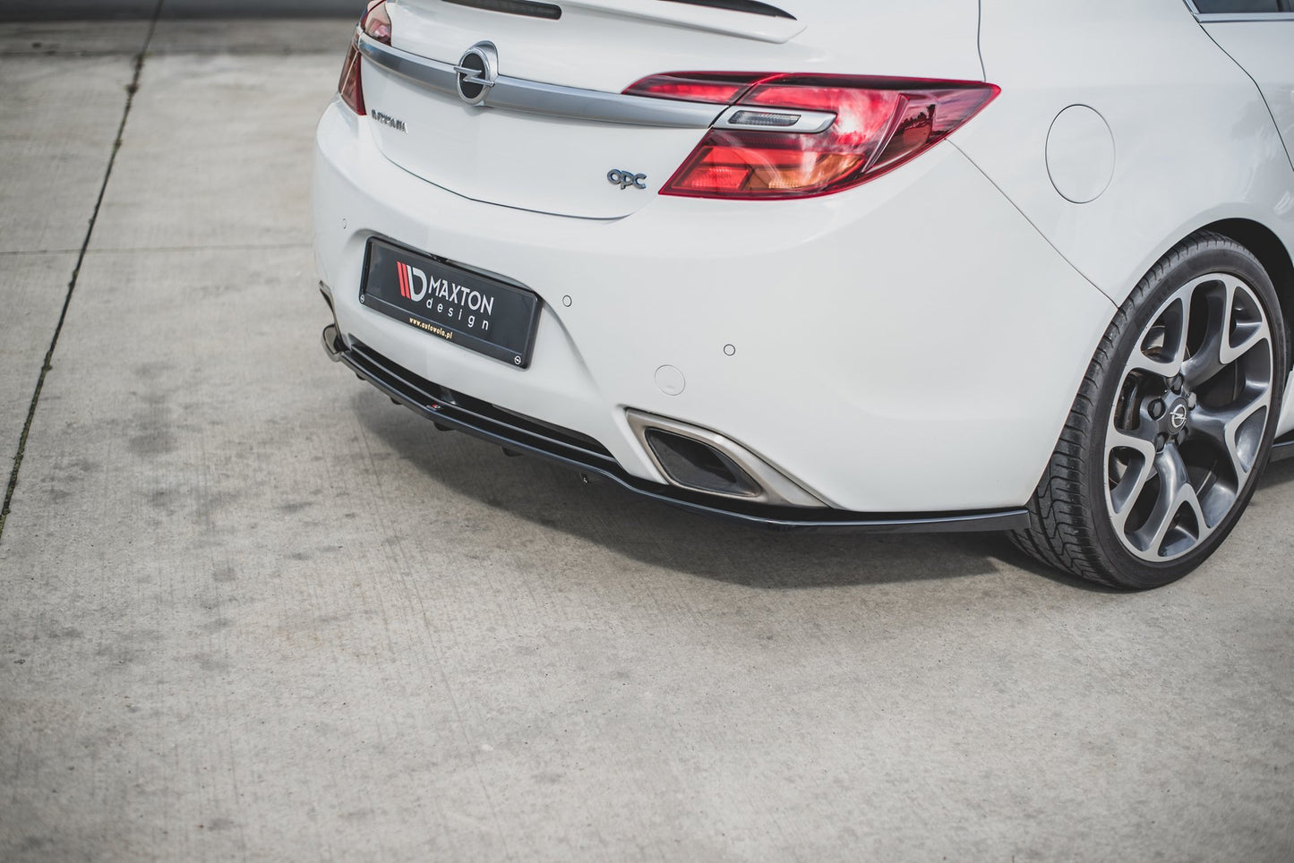 Mittlerer Diffusor Heck Ansatz DTM Look für Opel Insignia Mk. 1 OPC Facelift Carbon Look