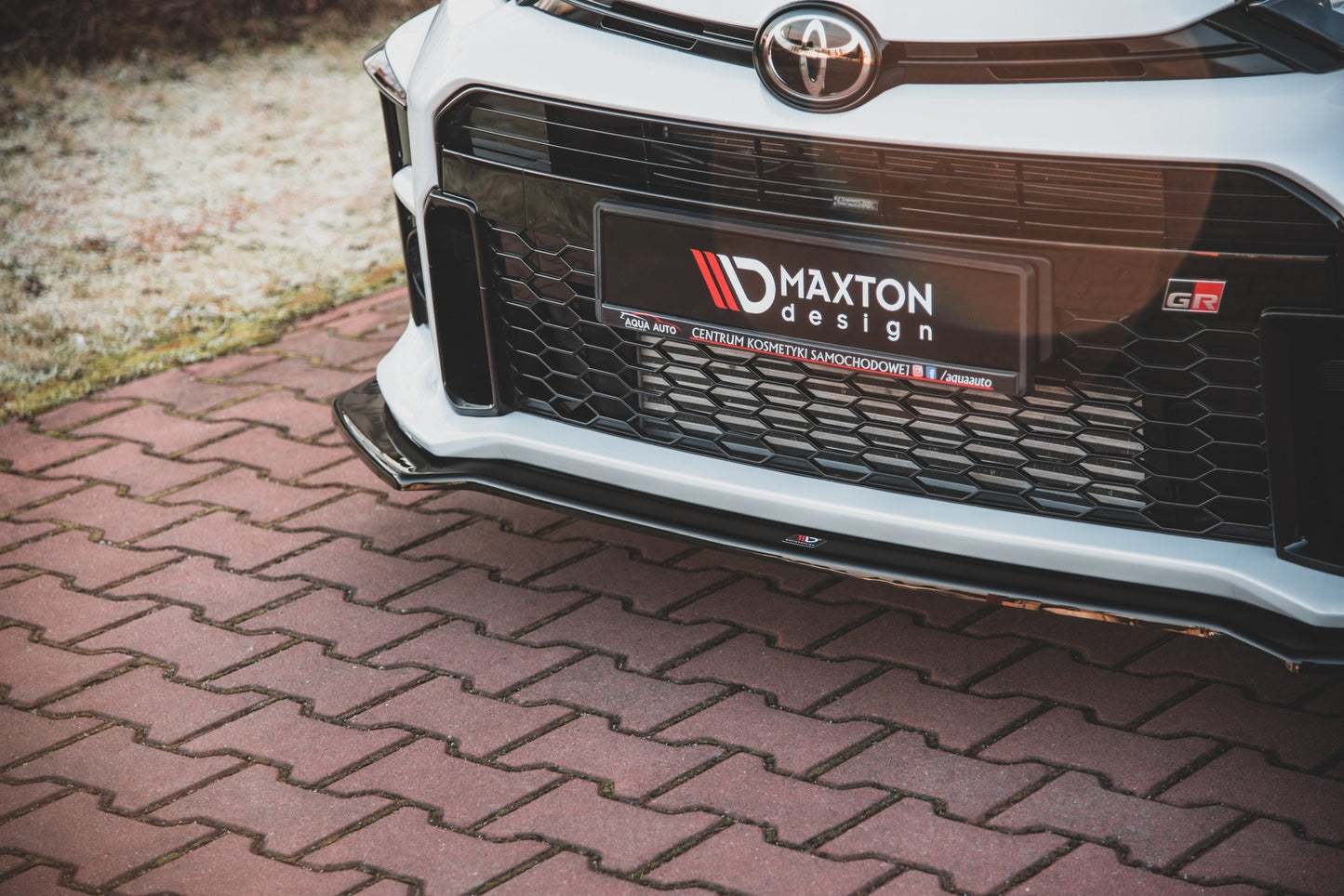 Front Ansatz V.1 für Toyota GR Yaris Mk4 schwarz matt