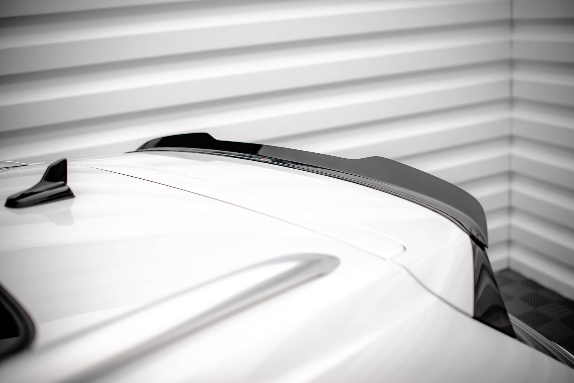 Spoiler CAP für Volkswagen Touareg R-Line Mk3 Carbon Look