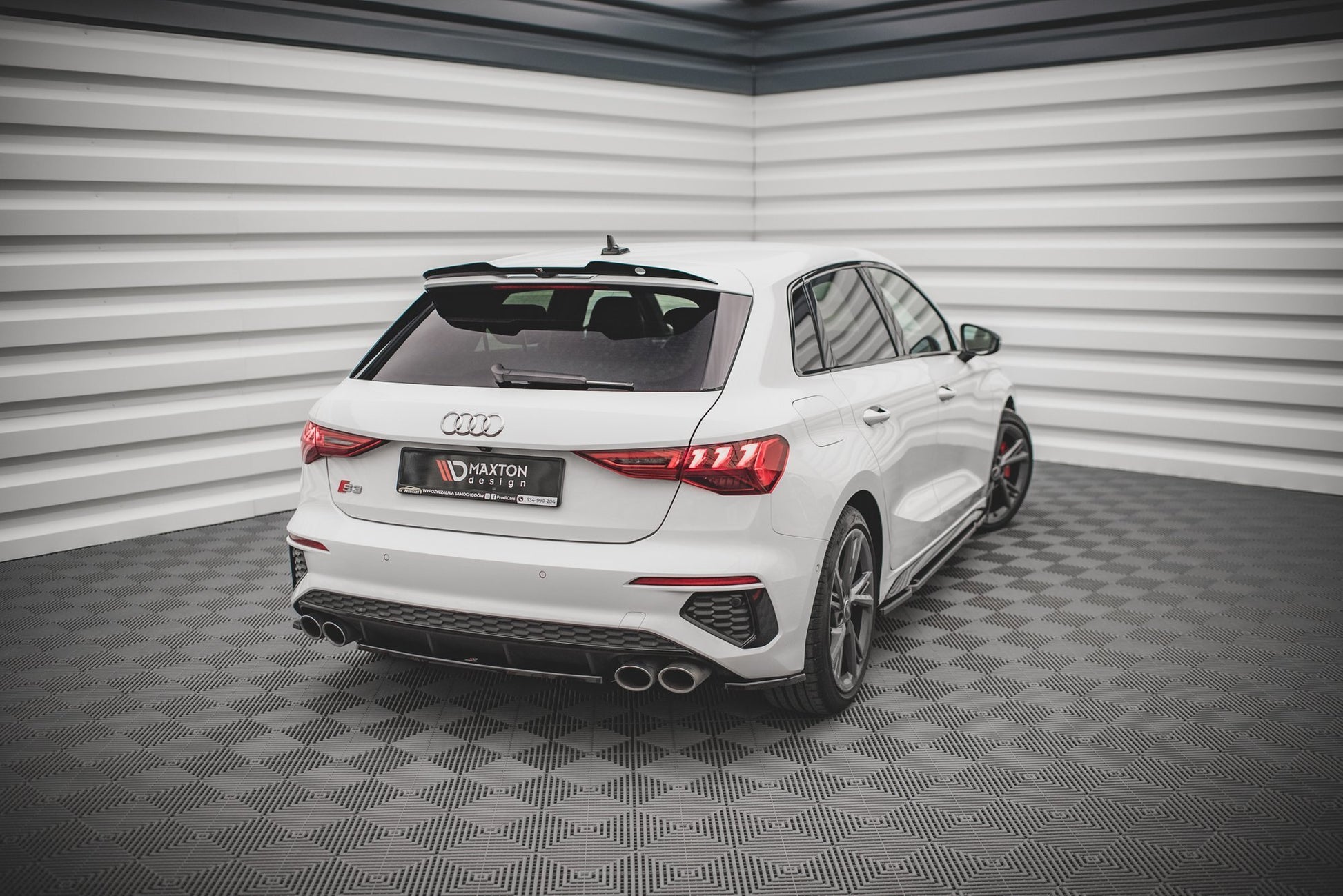 Spoiler CAP V.2 für Audi RS3 / S3 / A3 S-Line Sportback 8Y Carbon Look