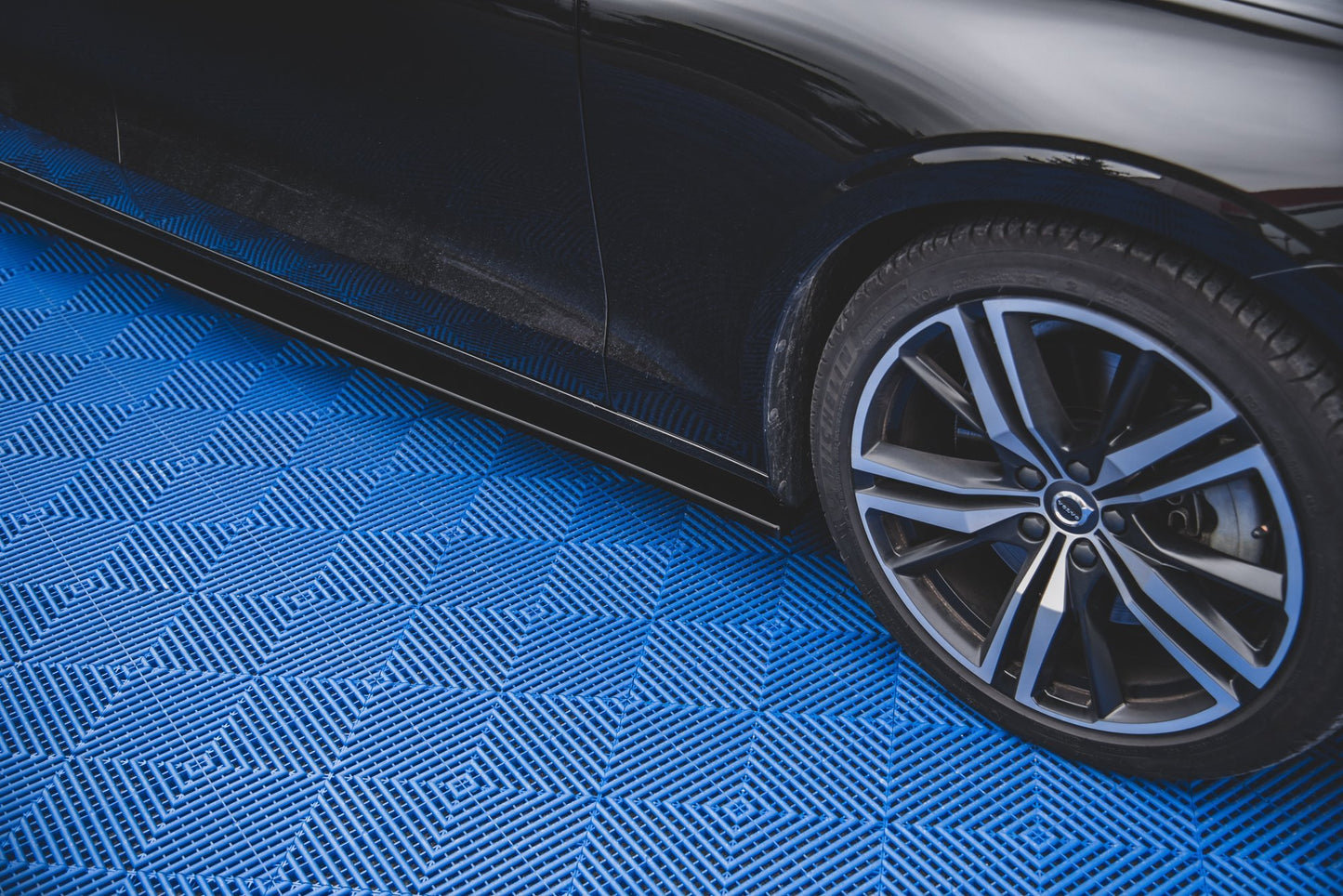 Seitenschweller Ansatz für V.2 für Volvo S60/V60 R-Design Mk3 schwarz matt