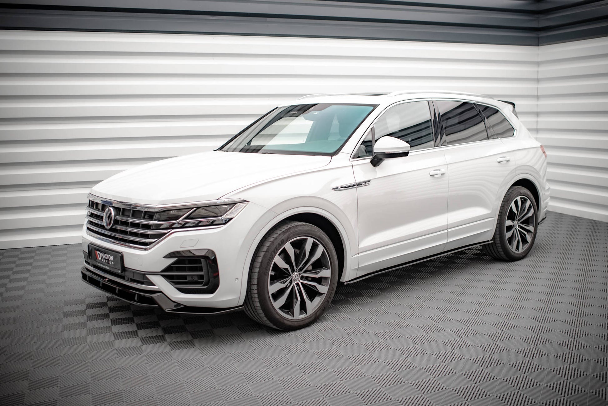 Seitenschweller Ansatz für Volkswagen Touareg R-line Mk3 Carbon Look