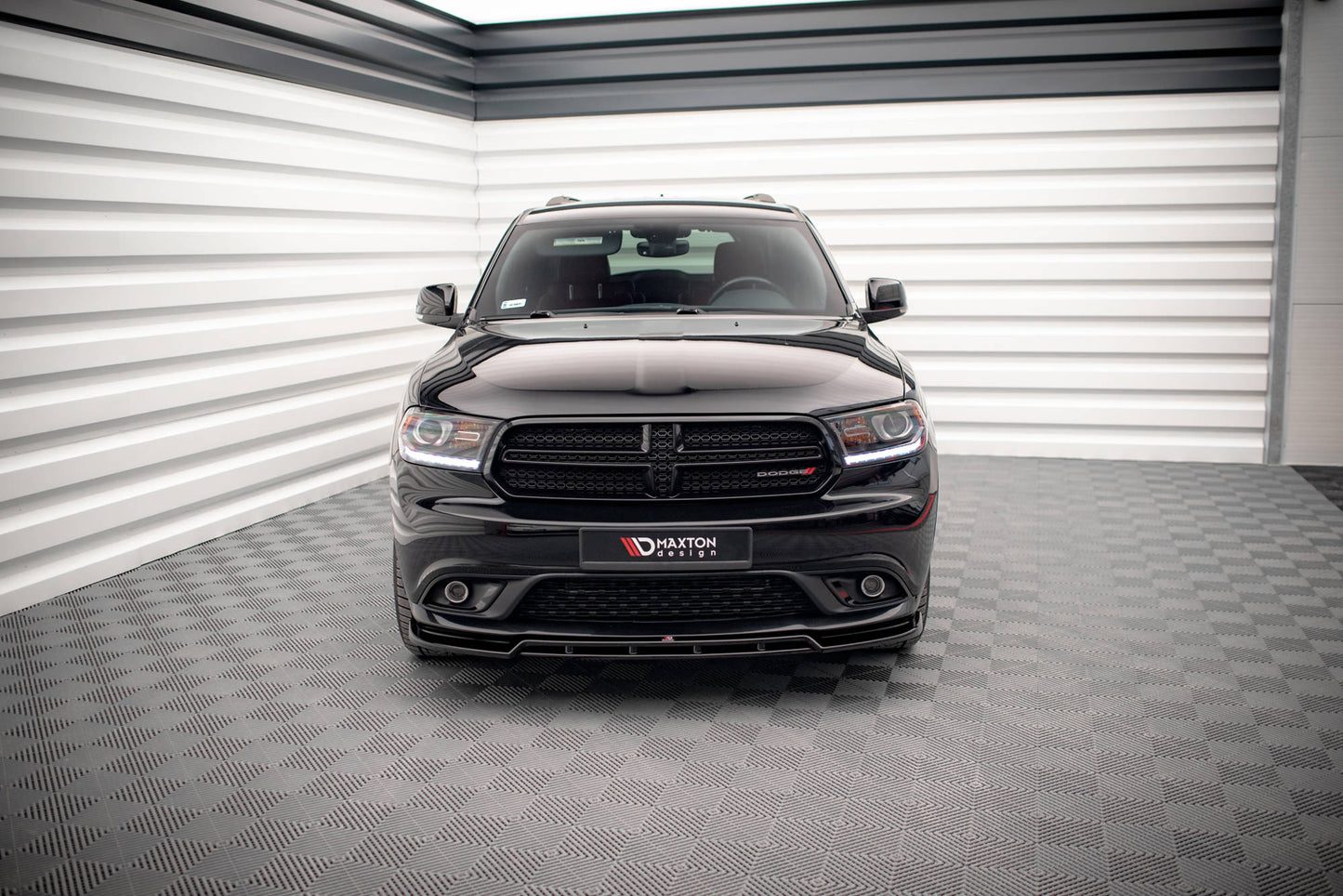 Front Ansatz für Dodge Durango RT Mk3 schwarz Hochglanz