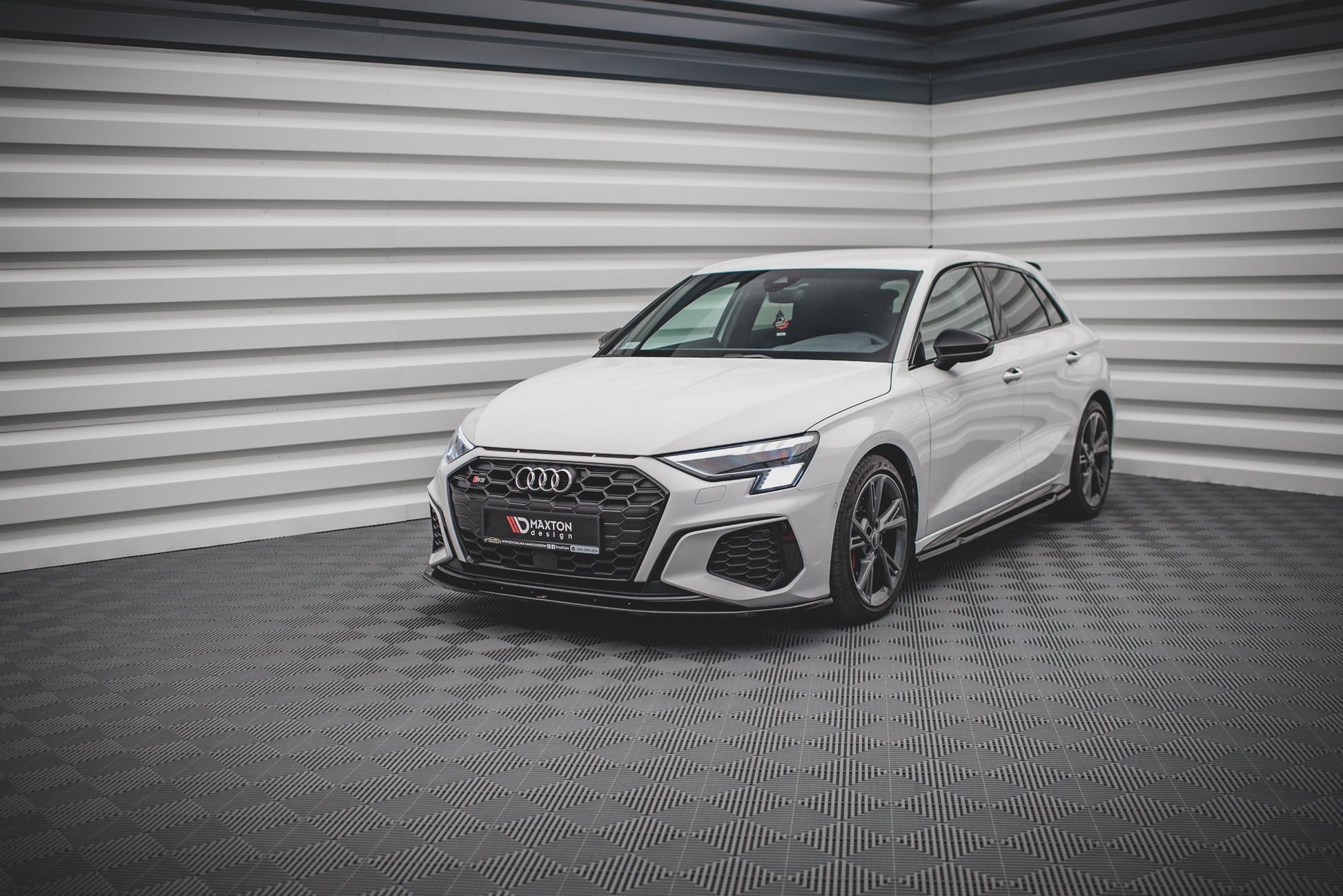 Front Ansatz V.1 für Audi S3 / A3 S-Line 8Y schwarz matt