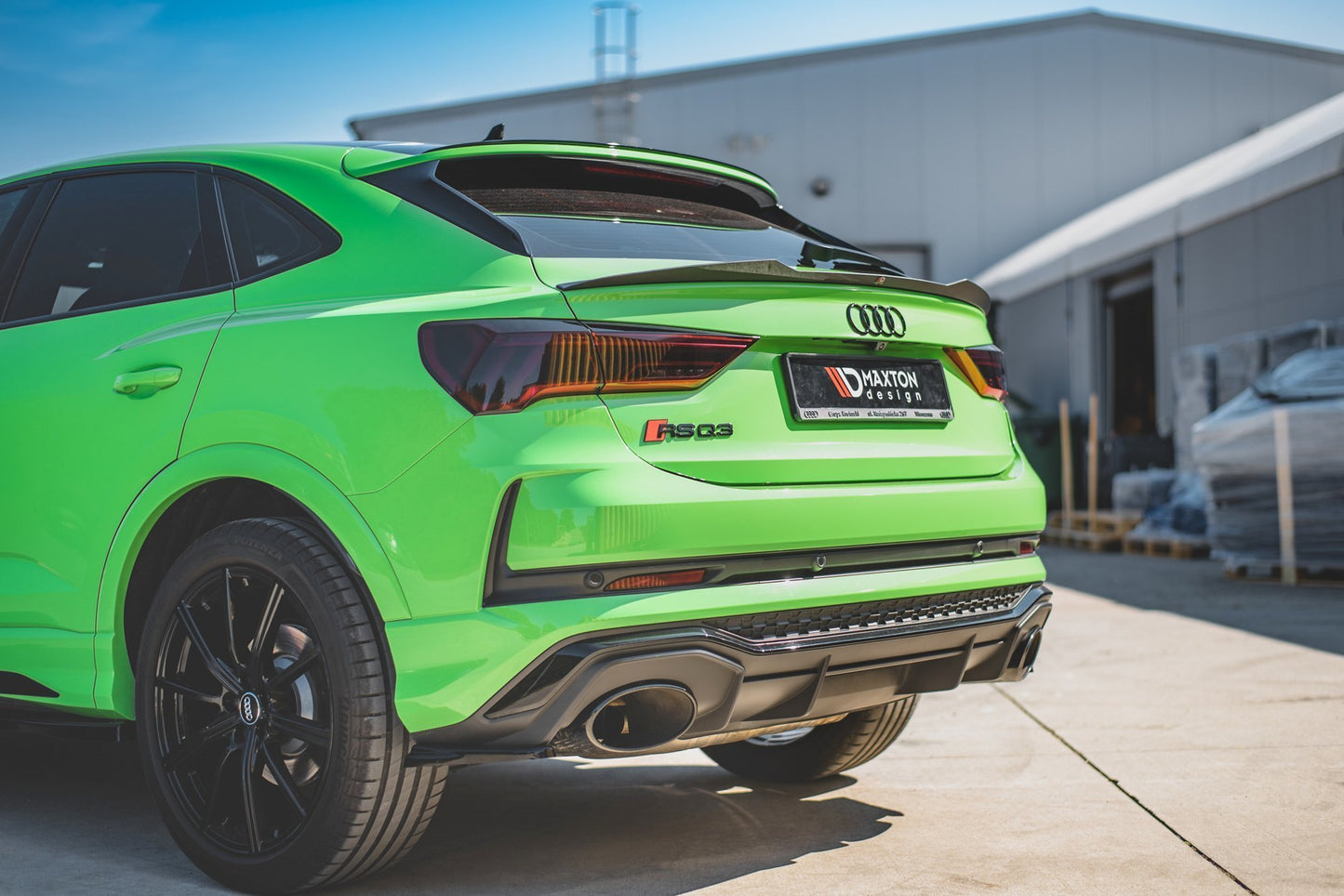Heck Ansatz Flaps Diffusor für Audi RSQ3 F3 Carbon Look