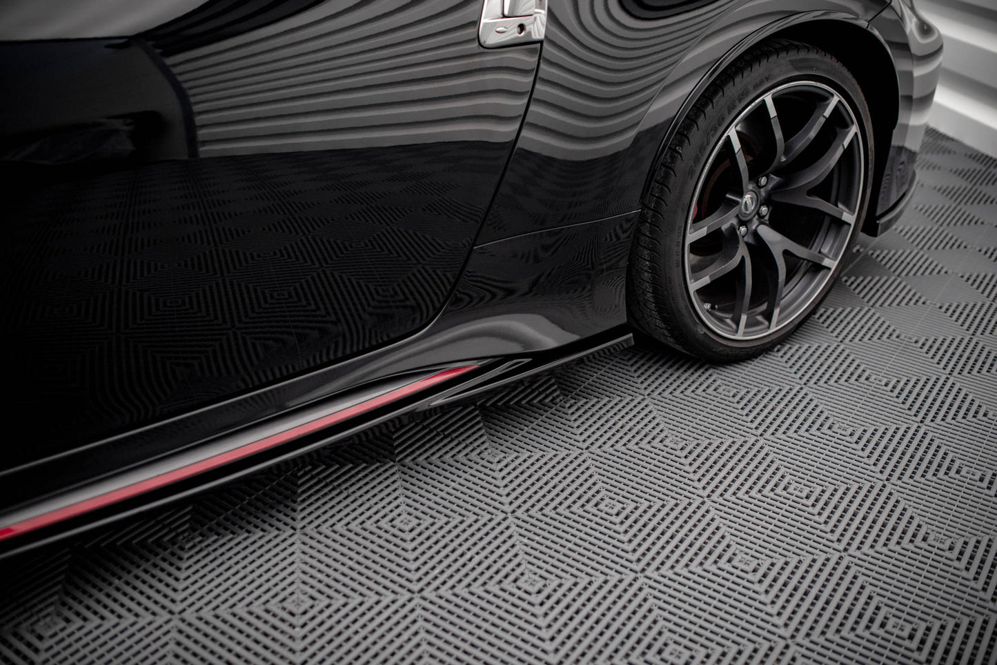 Seitenschweller Ansatz für V.2 für Nissan 370Z Nismo Facelift schwarz Hochglanz