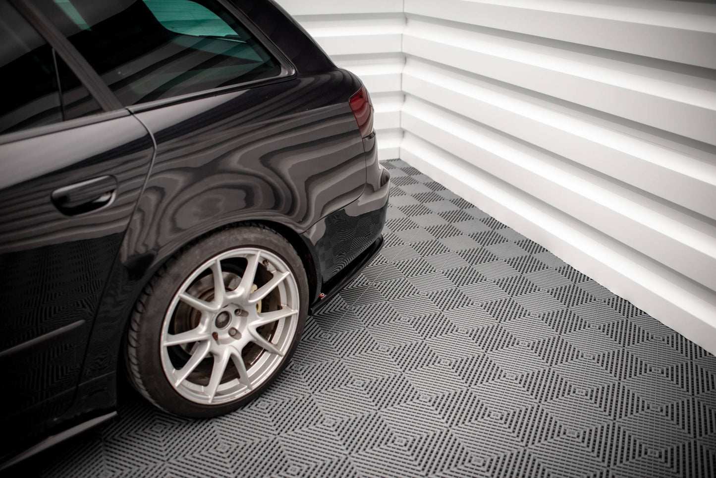 Heck Ansatz Flaps Diffusor für Seat Exeo schwarz Hochglanz