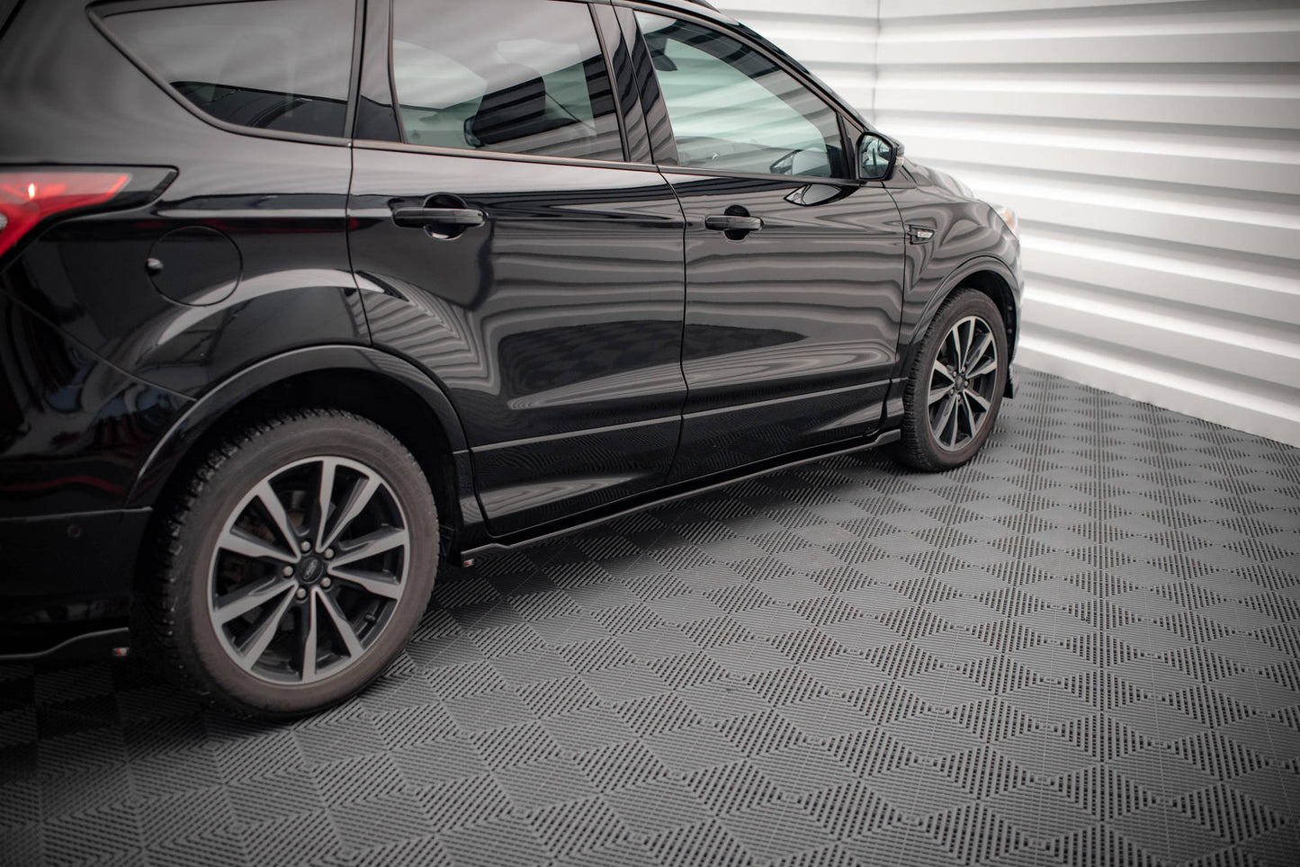Seitenschweller Ansatz für Ford Escape ST-Line Mk3 Carbon Look