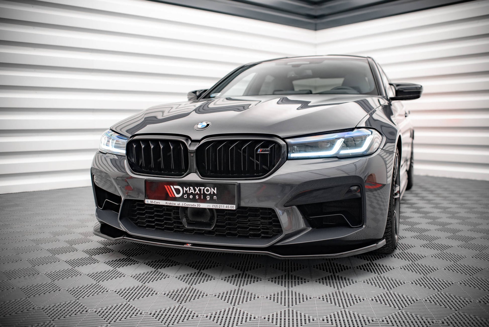 Front Ansatz V.2 für BMW M5 F90 Facelift schwarz Hochglanz