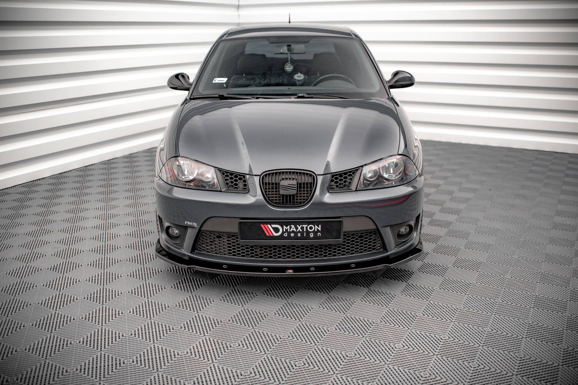 Front Ansatz V.1 für Seat Ibiza Cupra Mk3 schwarz Hochglanz