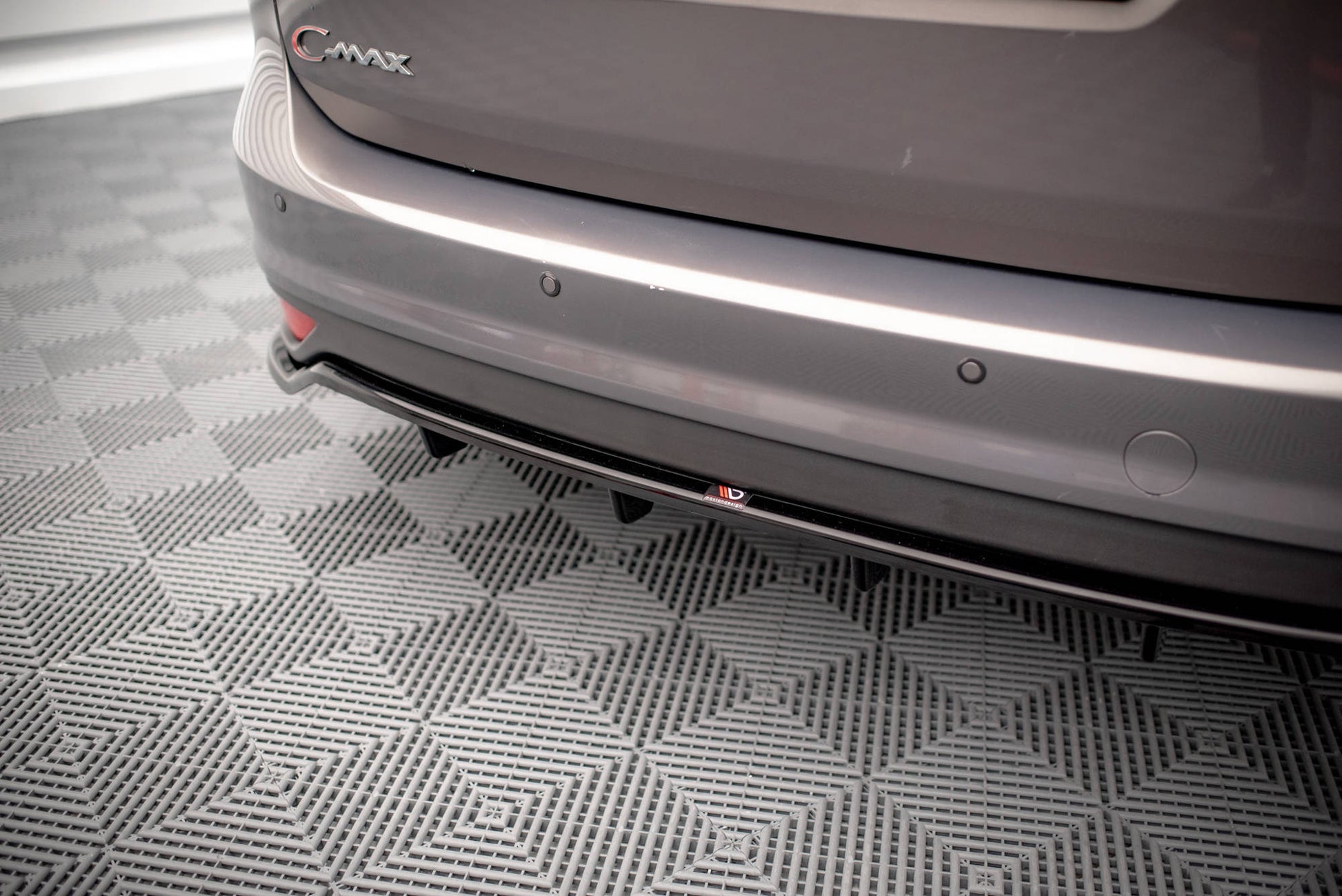 Mittlerer Diffusor Heck Ansatz DTM Look für Ford C-Max Mk2 schwarz Hochglanz