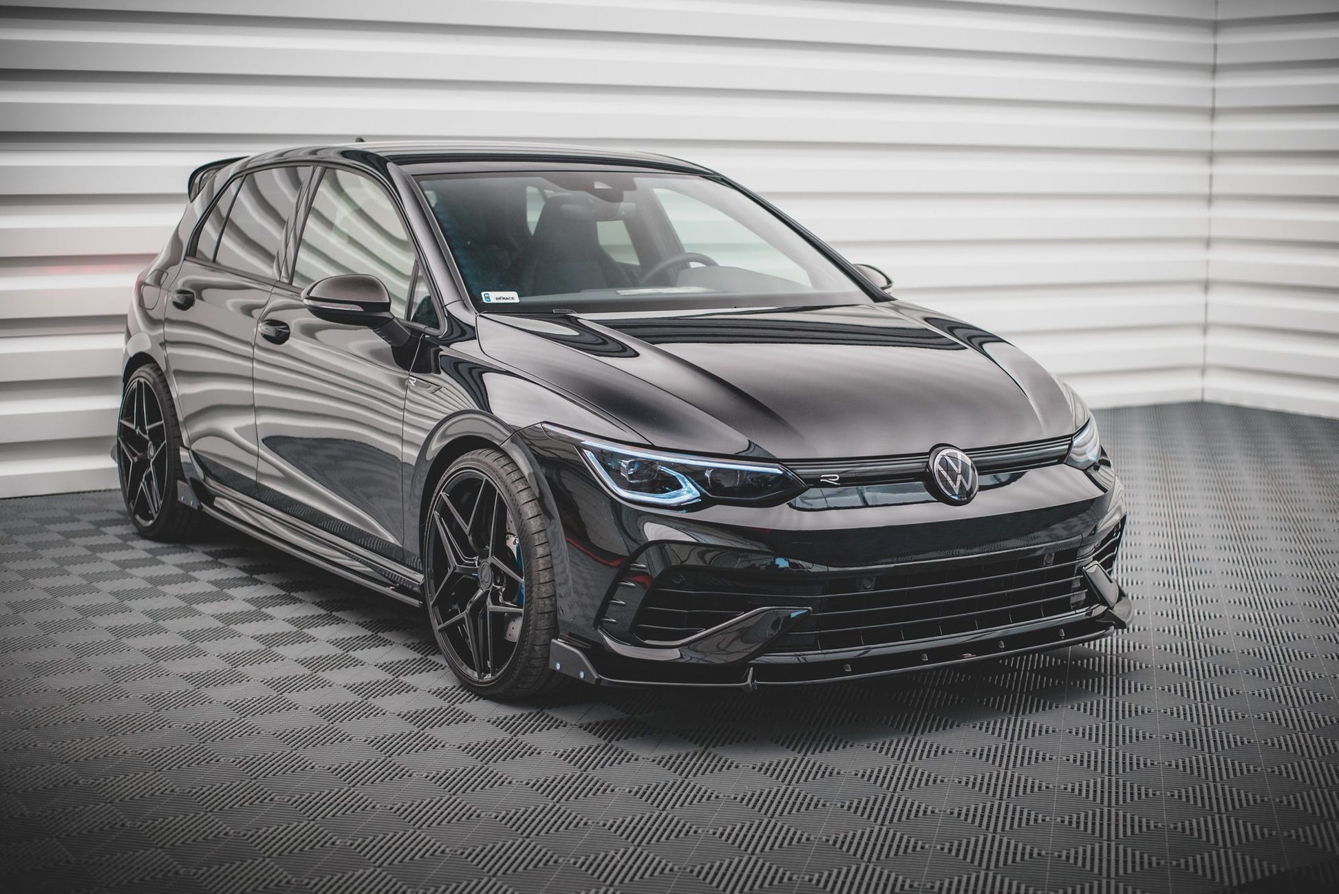 Front Ansatz +Flaps für V.2 Volkswagen Golf R Mk8