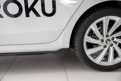 Seitenschweller Ansatz für V.1 für Skoda Octavia Mk4  Carbon Look