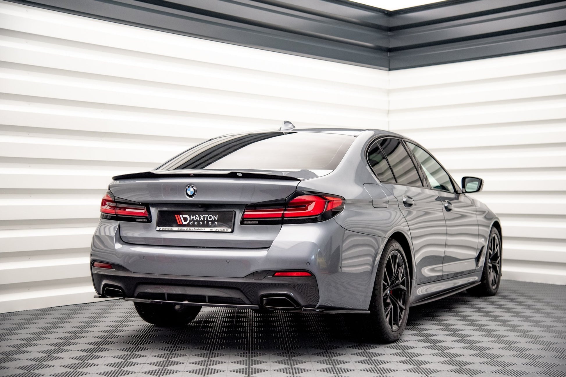 Spoiler CAP für BMW 5er G30 Facelift M-Paket schwarz Hochglanz