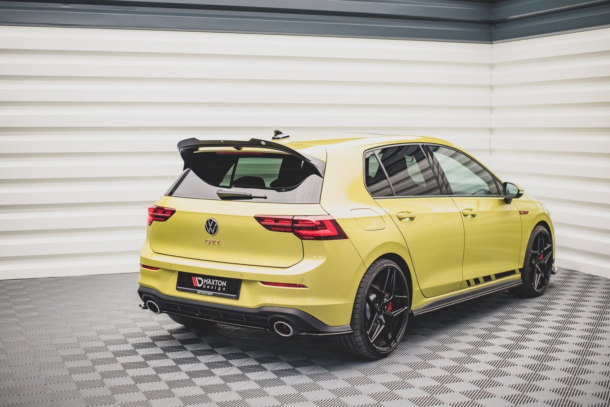 Mittlerer Diffusor Heck Ansatz für Volkswagen Golf 8 GTI Clubsport Carbon Look