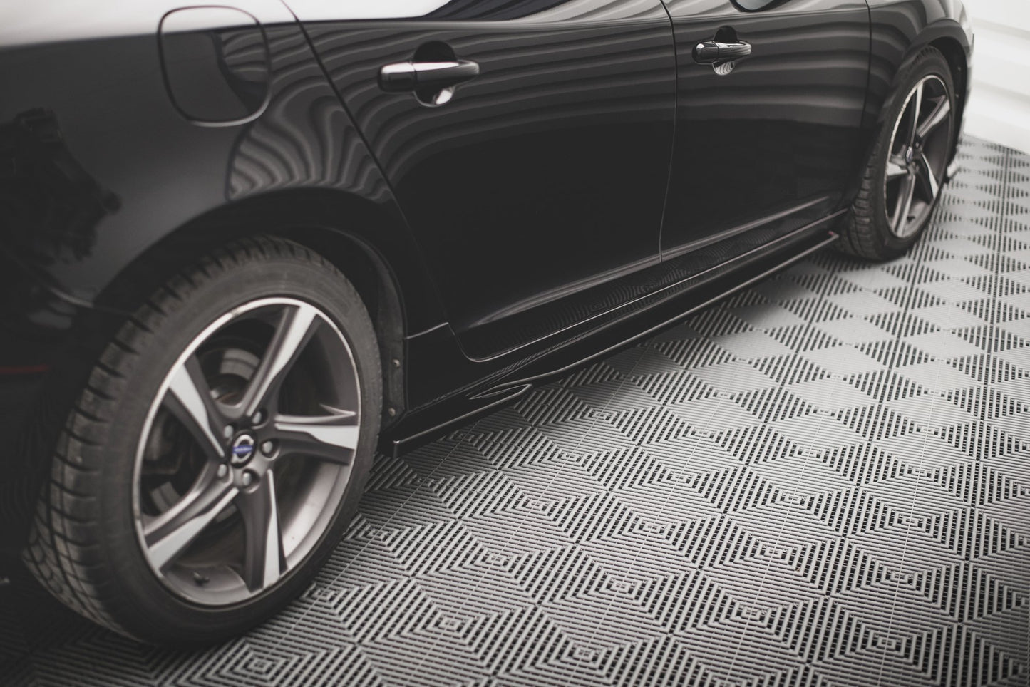 Seitenschweller Ansatz für Volvo S60 R-Design Mk2 schwarz matt