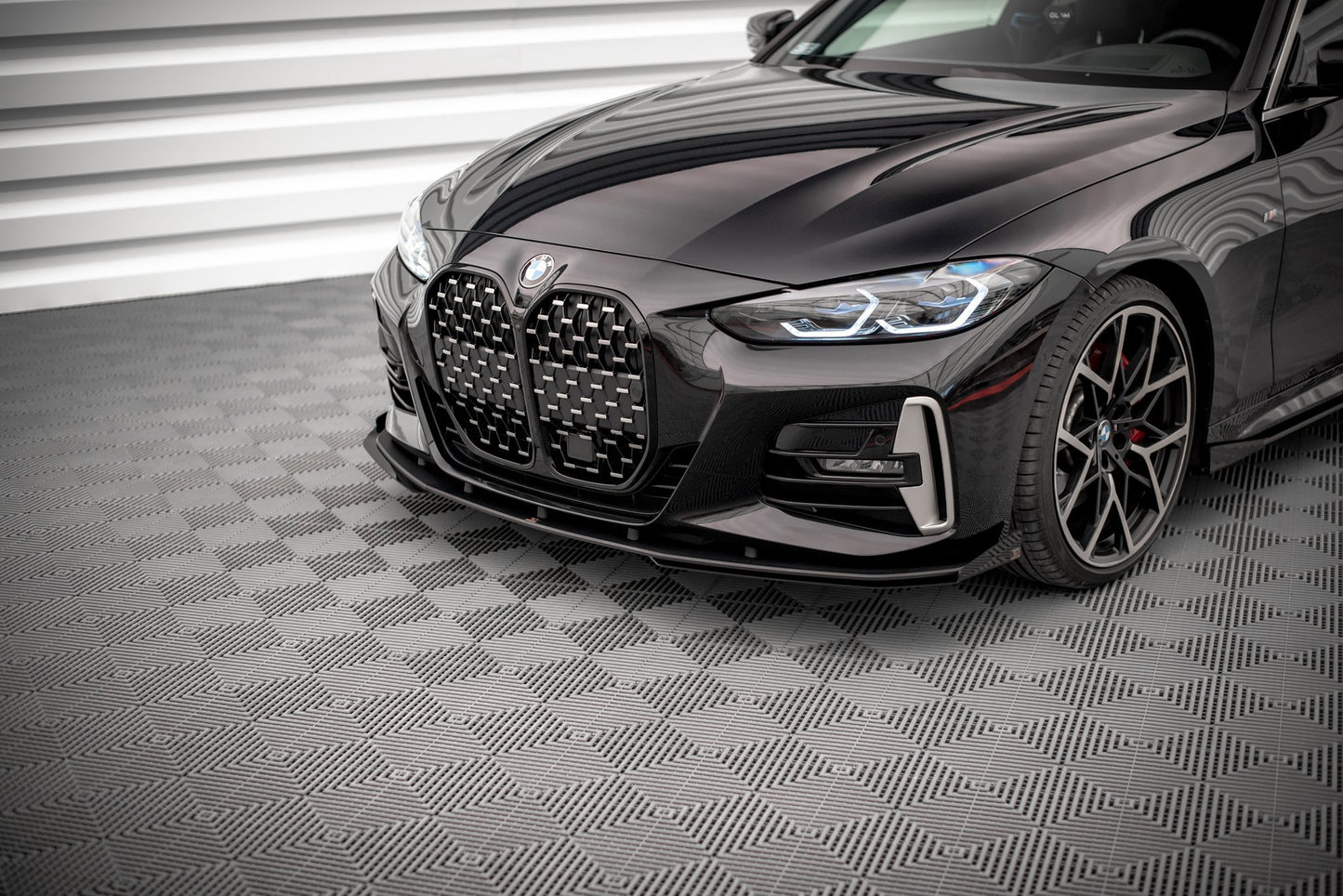 Street Pro Front Ansatz für +Flaps für BMW 4er M-Paket G22 schwarz Hochglanz