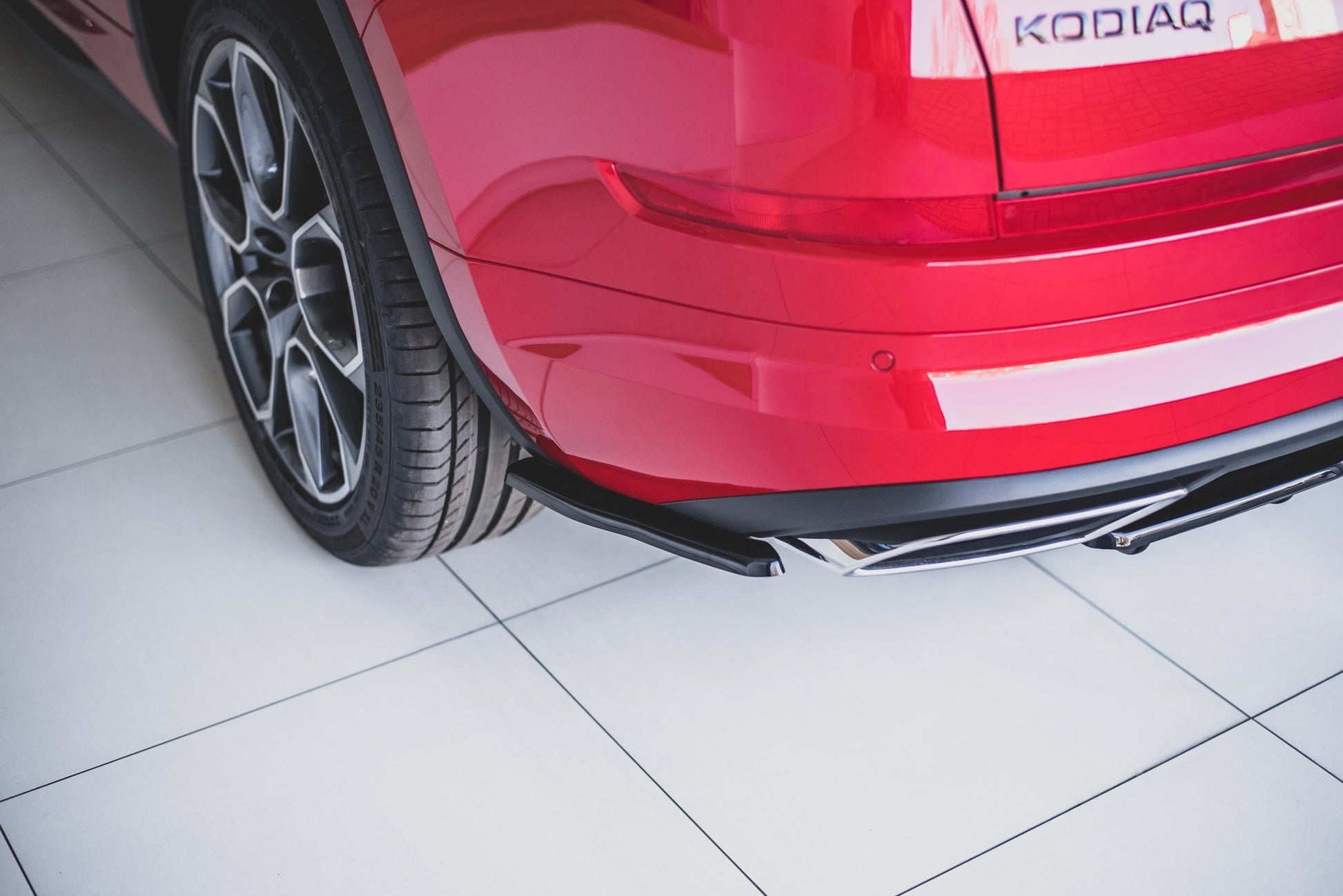 Heck Ansatz Flaps Diffusor für Skoda Kodiaq RS Carbon Look