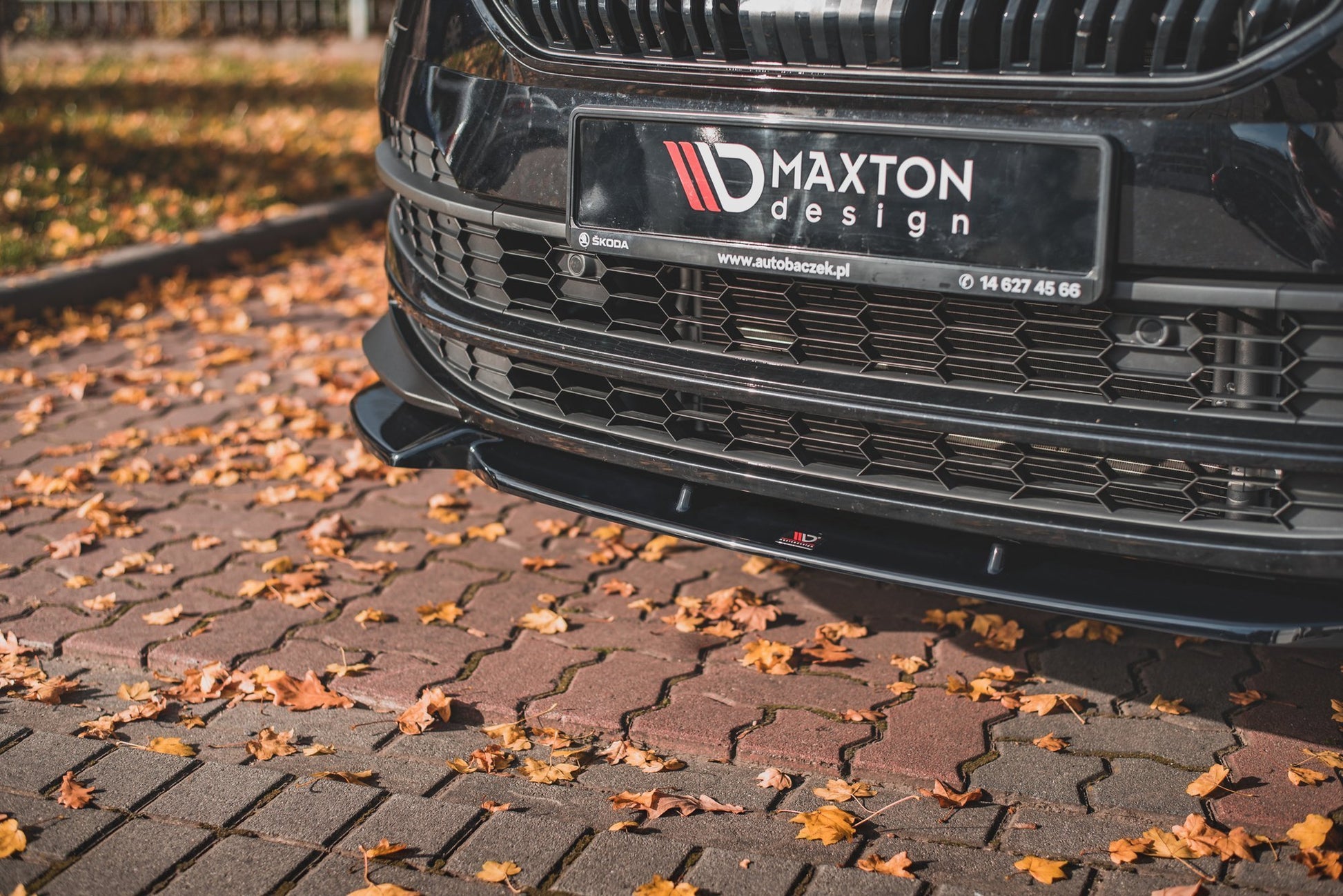 Front Ansatz für Skoda Karoq Sportline schwarz Hochglanz